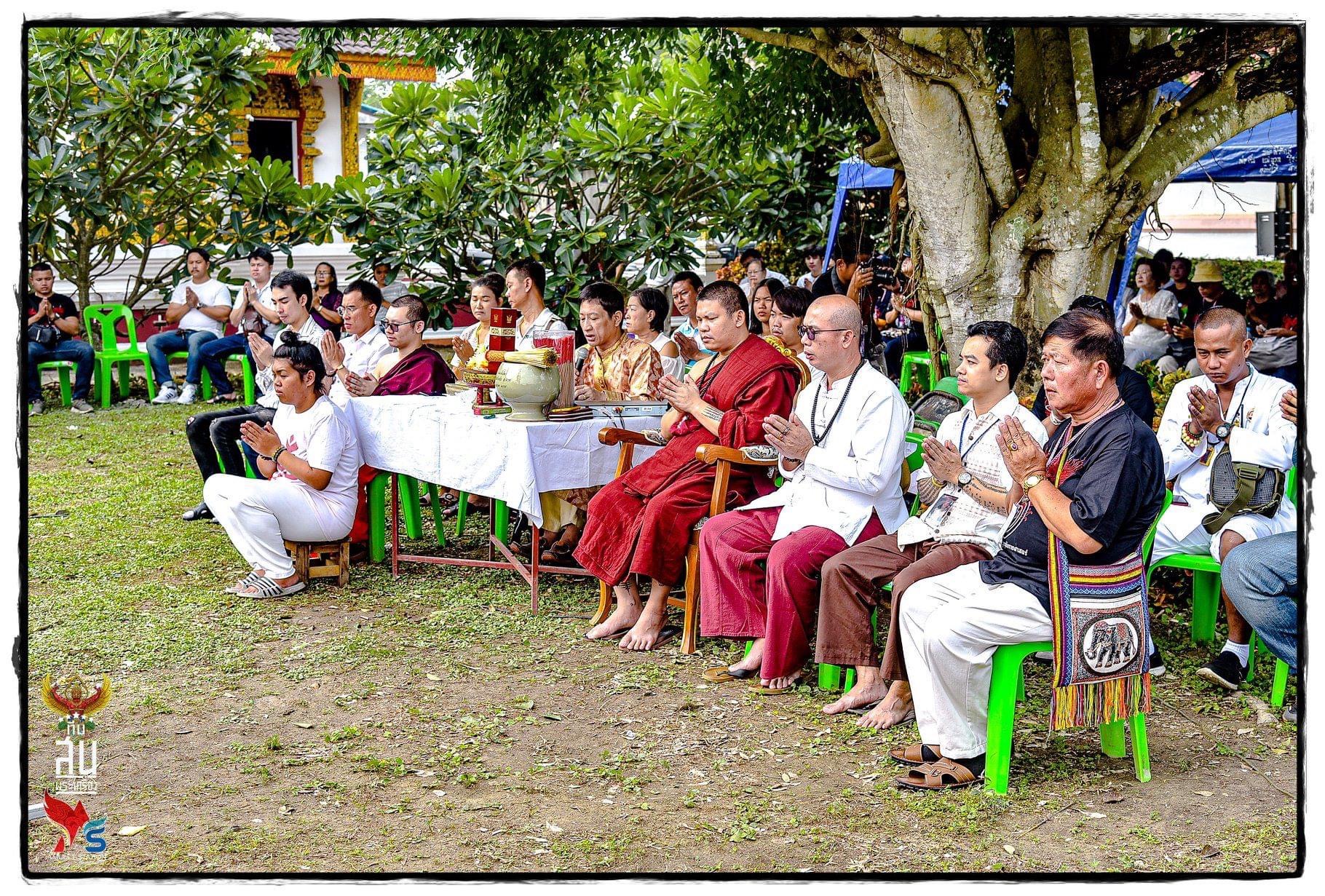 พญาครุฑมังรายศาสตร์ ขนาดตั้งหน้ารถ