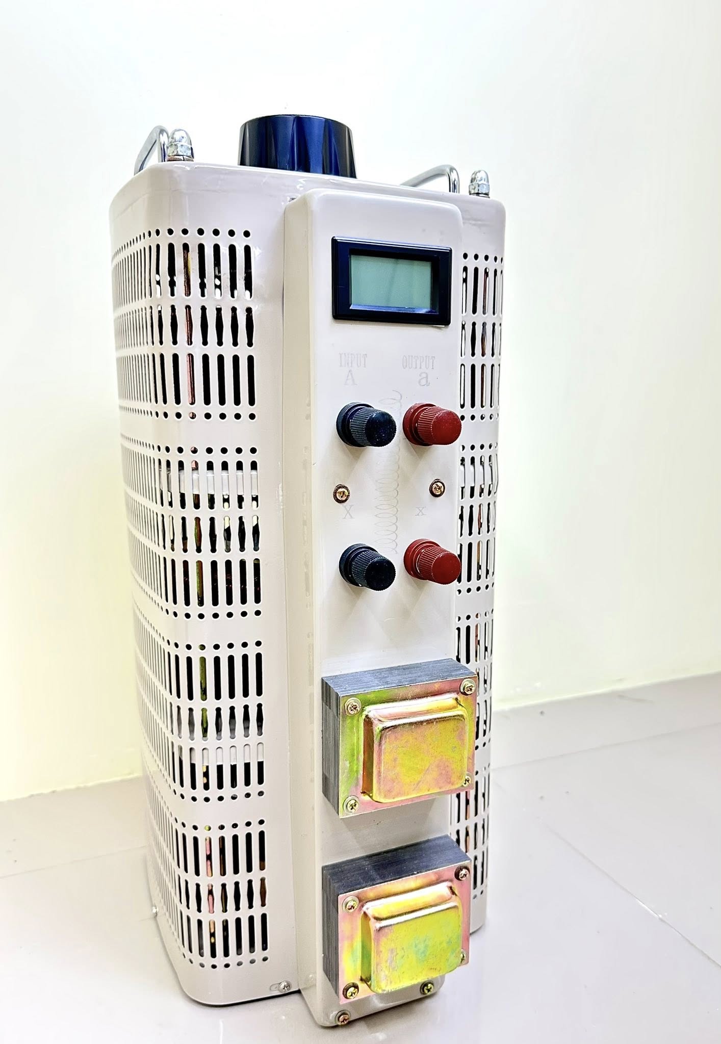 วาริแอค หม้อแปลงปรับแรงดันไฟฟ้าชนิดแกนหมุน 20Kva 1 เฟส