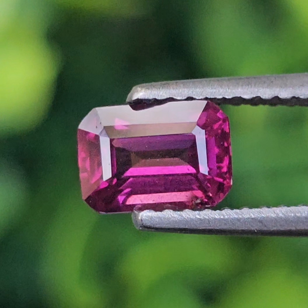 พลอย อุมบาไลต์ การ์เน็ต Umbalite Garnet 1.14 กะรัต (Cts.) ดิบ Unheated พลอยแท้ อัญมณีมงคลประจําวันเกิด เครื่องประดับพลอย