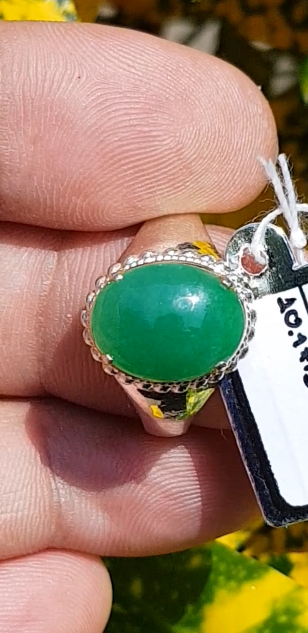 หยก พม่า แท้ Jade แหวนหยก 翡翠戒指 (Jadeite ring) 2.59 กะรัต (Cts.) ดิบ ไม่ผ่านการปรับปรุง (Type A) พม่า (Myanmar)