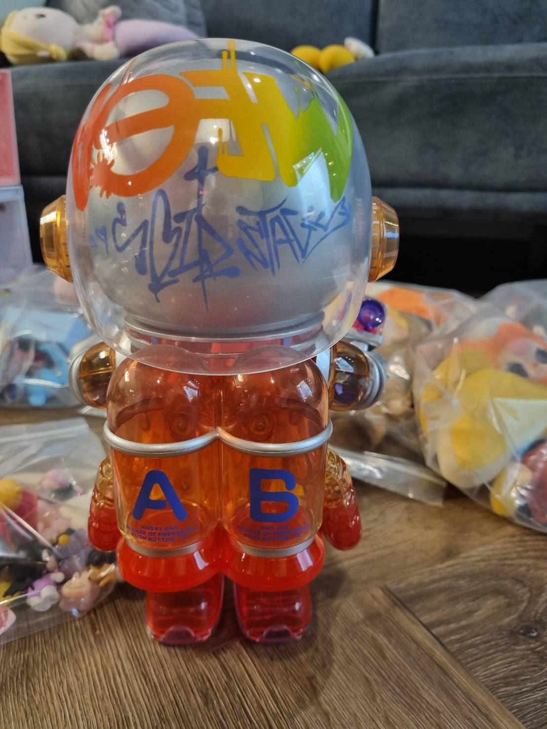 Pop Mart MEGA Collection 400% Space Molly Planet Series ไม่มีกล่อง ไม่มีการ์ด