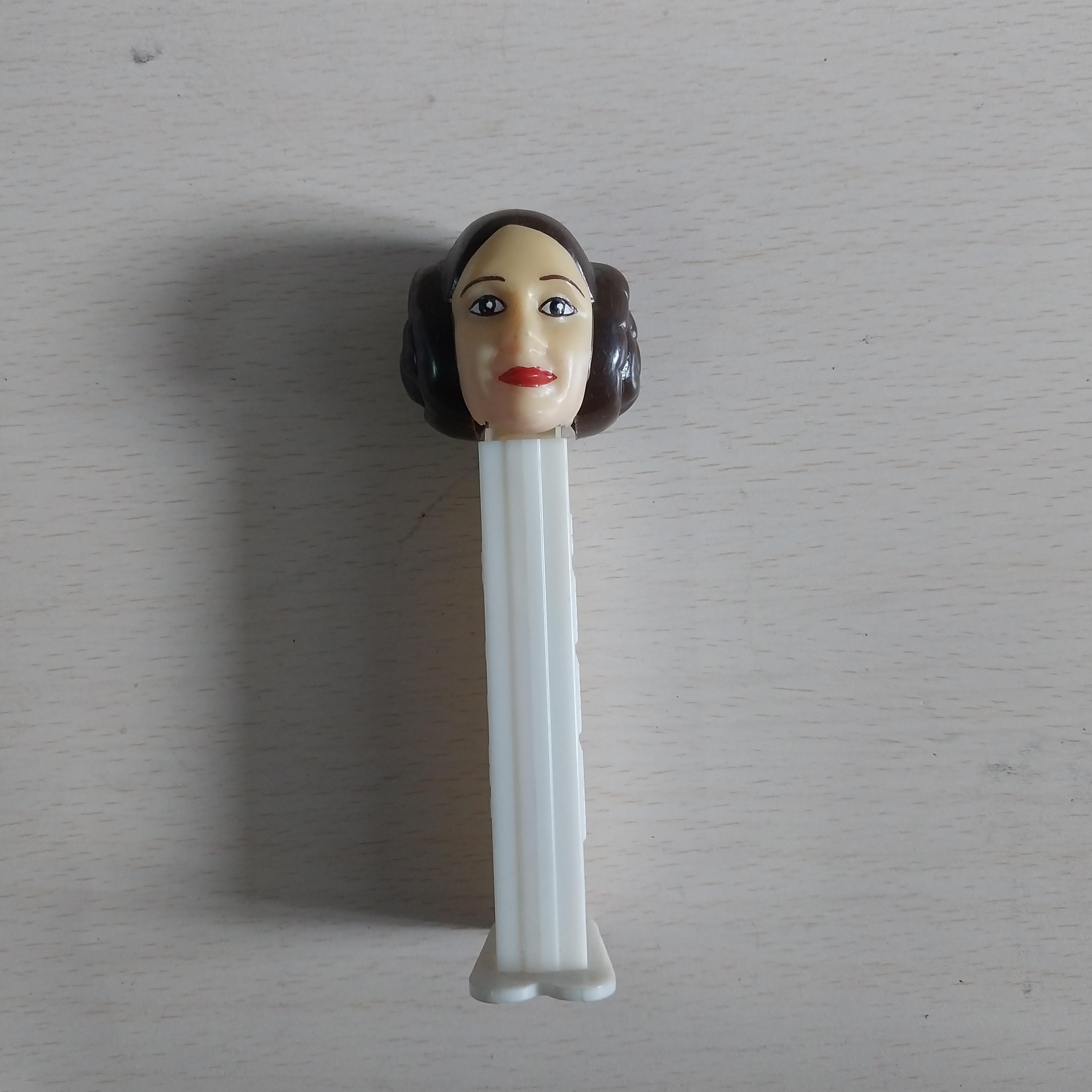 มีหลายภาพ, ราคาต่อชิ้น,ที่ใส่ขนมPEZ ลายStar Wars งานเก่าสะสม