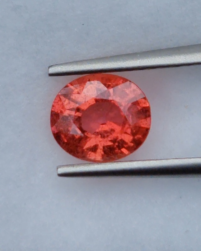 พลอย ออเรนจ์ แซฟไฟร์ Orange Sapphire 1.23 กะรัต (Cts.) พลอยแท้ อัญมณีมงคลประจําวันเกิด เครื่องประดับพลอย
