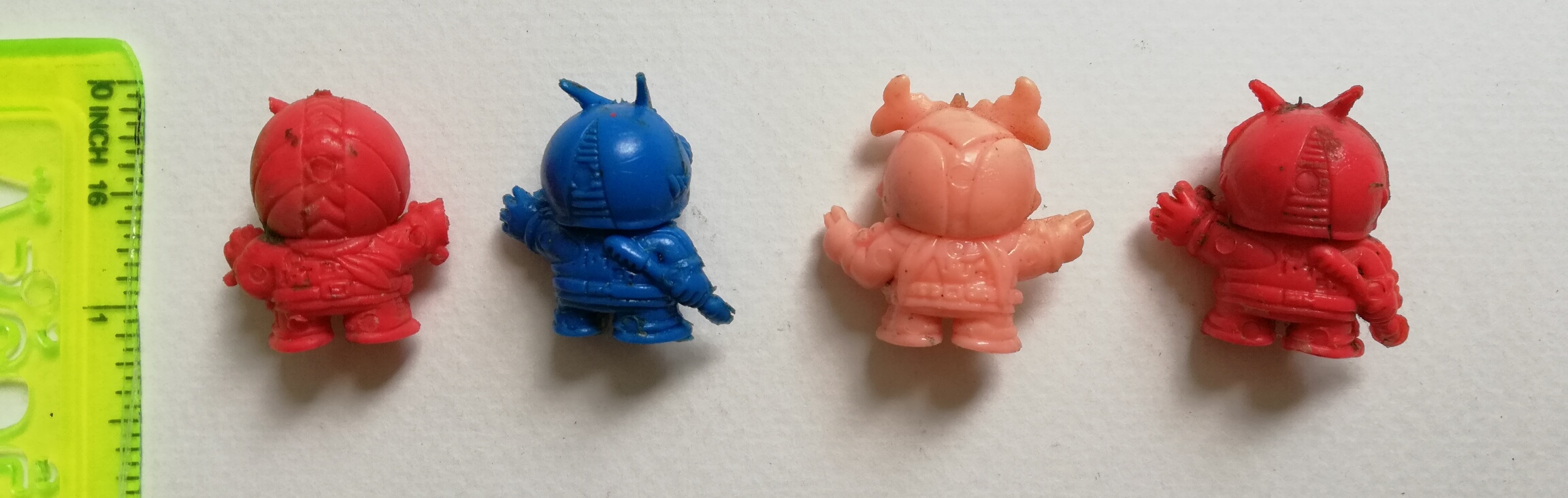 ของเล่น ย้อนยุค ของสะสมเรโทร " ตุ๊กตุ่น แอ๊นท์ 1" Ants ตุ๊กตุ่นยางหลากสี มาสค์ไรเดอร์ 4 ตัว Masked Rider,มดแดง SD