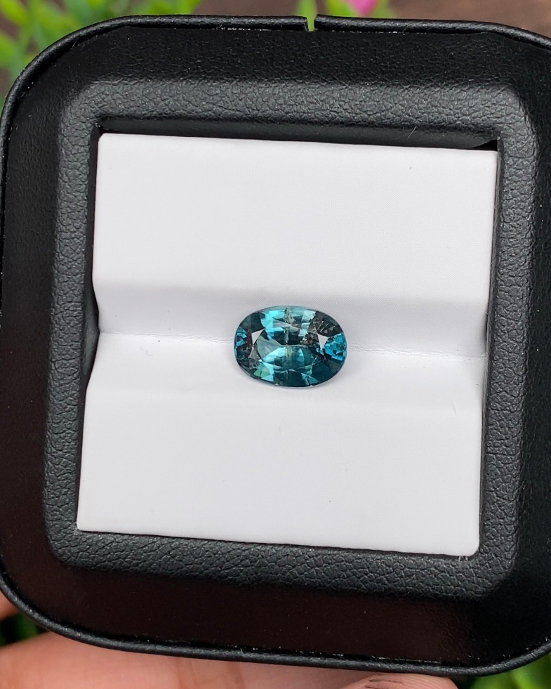 พลอย เพทาย Natural Zircon 3.63 กะรัต (Cts.) พลอยแท้ อัญมณีมงคลประจําวันเกิด เครื่องประดับพลอย