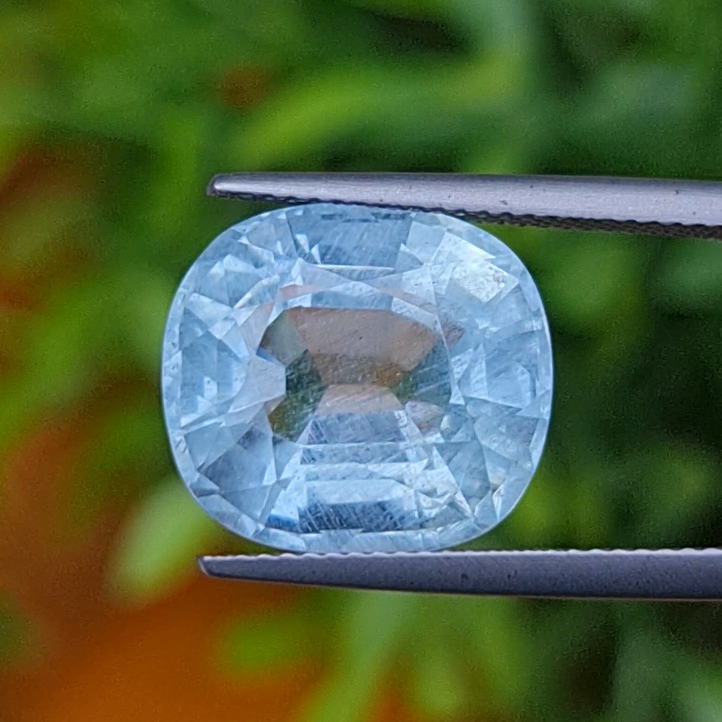 พลอย อความารีน Aquamarine 12.21 กะรัต (Cts.) พร้อมใบเซอร์ พลอยแท้ อัญมณีมงคลประจําวันเกิด เครื่องประดับพลอย