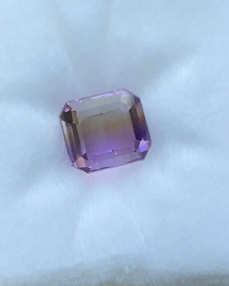 พลอย อเมทริน Natural Ametrine 3.97 กะรัต (Cts.) พลอยแท้ อัญมณีมงคลประจําวันเกิด เครื่องประดับพลอย