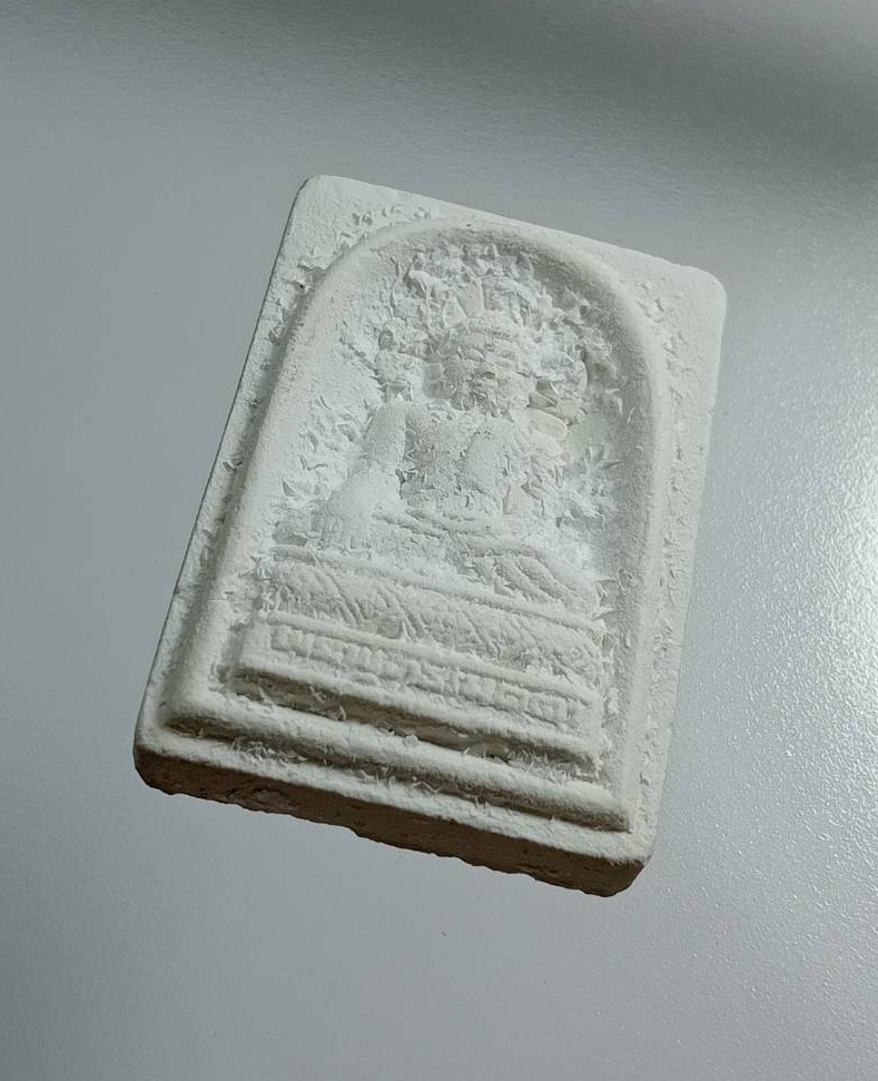 ผ2874 พระผงจักรพรรดิ วัดพุทธพรหมปัญโญ วัดถ้ำเมืองนะ จ.เชียงใหม่ พิมพ์พระพุทธเมตตา