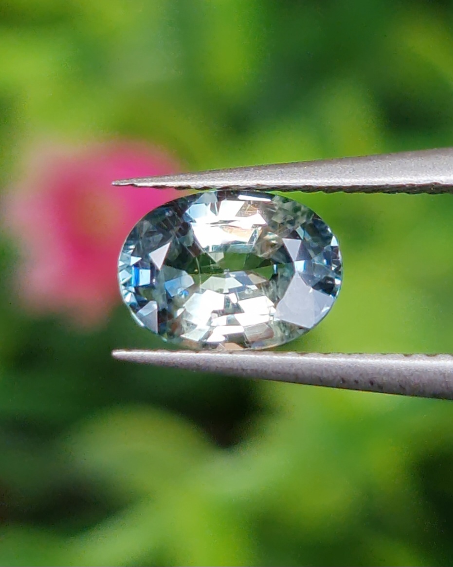 พลอย แซฟไฟร์ 2 สี Bi Color Sapphire 0.91 กะรัต (Cts.) พลอยแท้ อัญมณีมงคลประจําวันเกิด เครื่องประดับพลอย