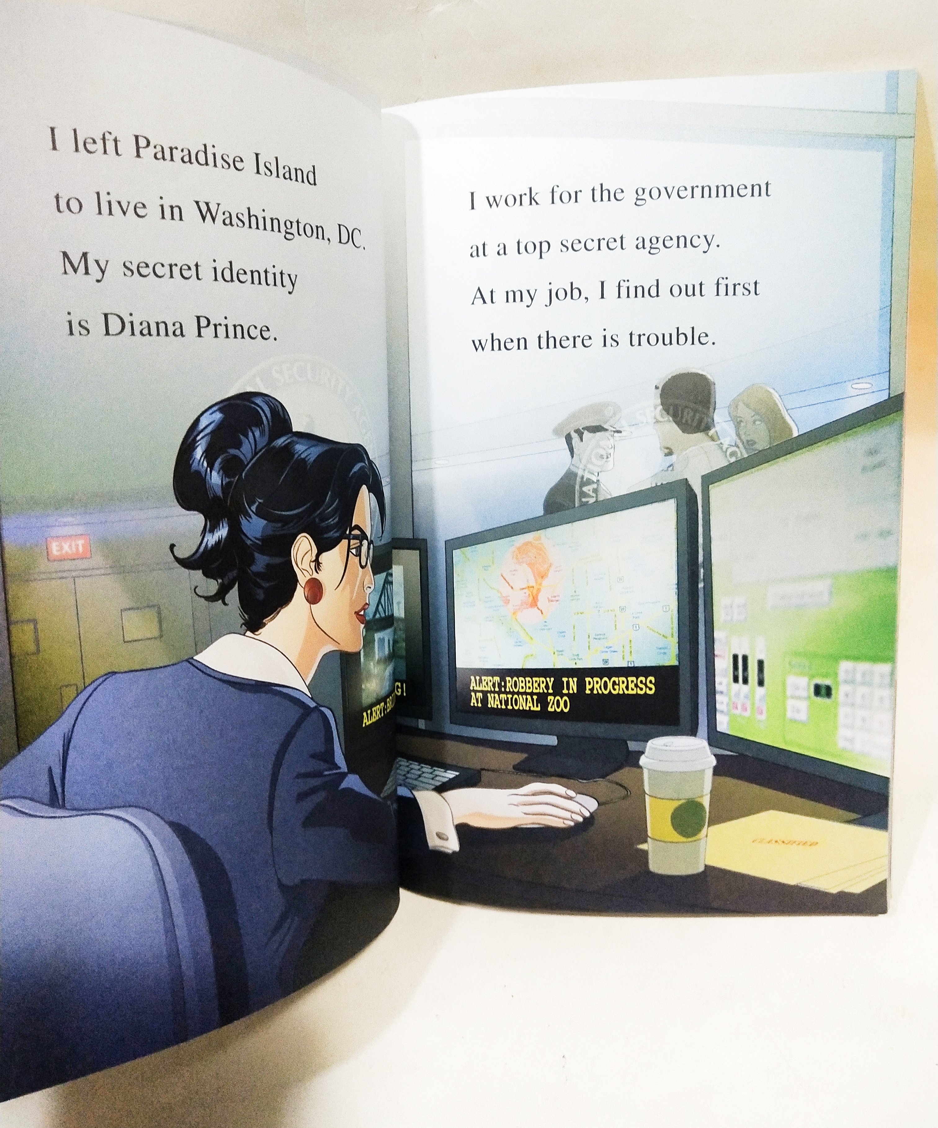 กับวันเดอร์วูแม่นตั้งแต่เริ่มจากเกาะสวรรค์ที่ต้องการต่อสู้กับความอยุติธรรม จนถึงการต่อสู้ร่วมกับ ซุปเปอร์แมนและ แบทแมน วันเดอร์วูแม่น, I am a Wonder Woman 32 หน้า ไม่รวมปก