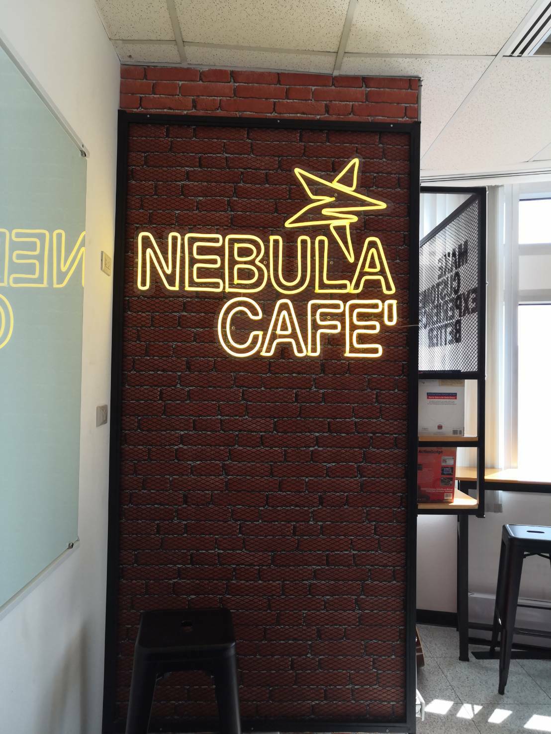 ป้ายไฟดัด - ร้าน NEBULA CAFE'