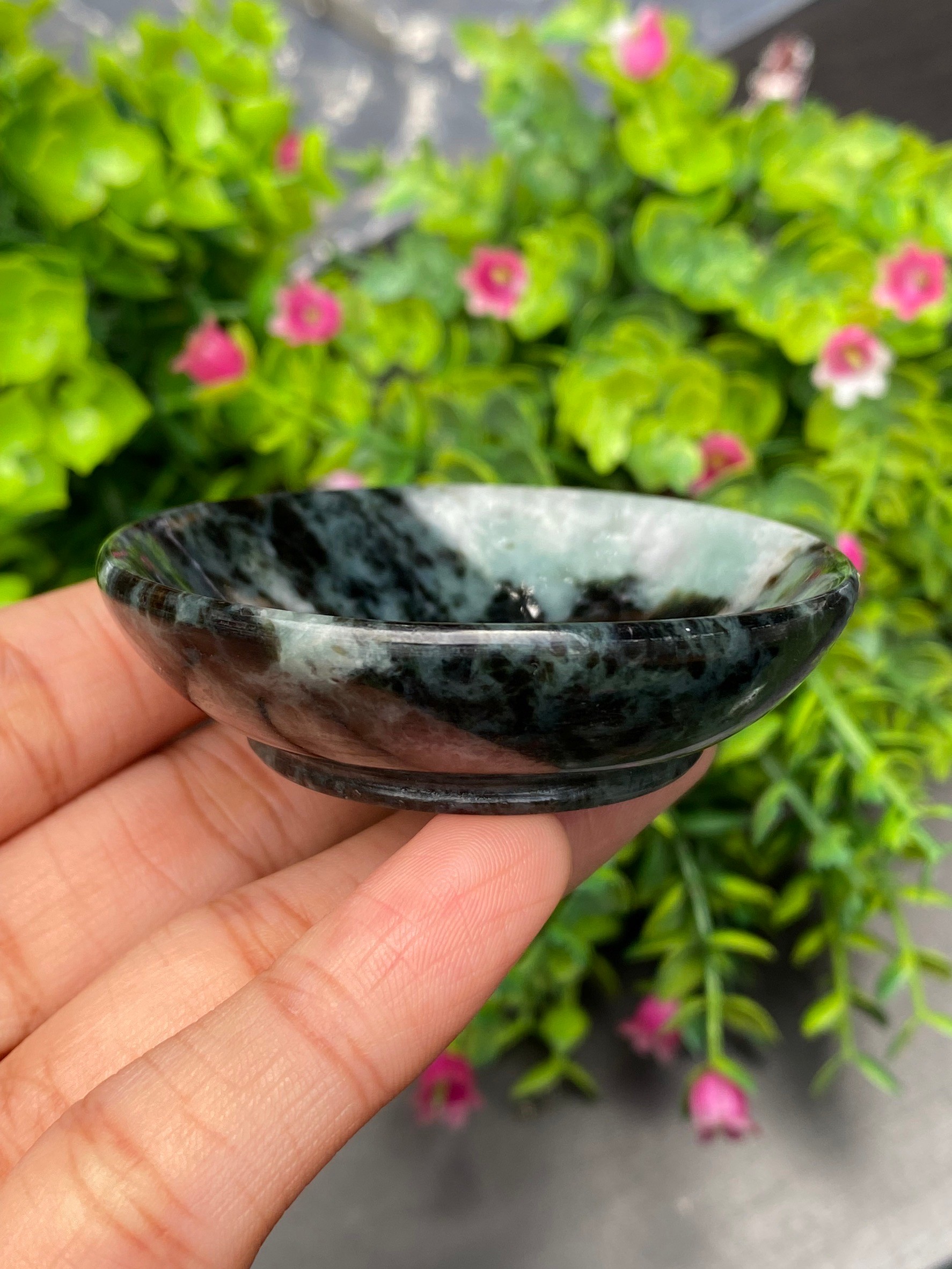 ถ้วยหยก 237.64 กะรัต (Cts.) หยก พม่า แท้ ( Jade Myanmar )