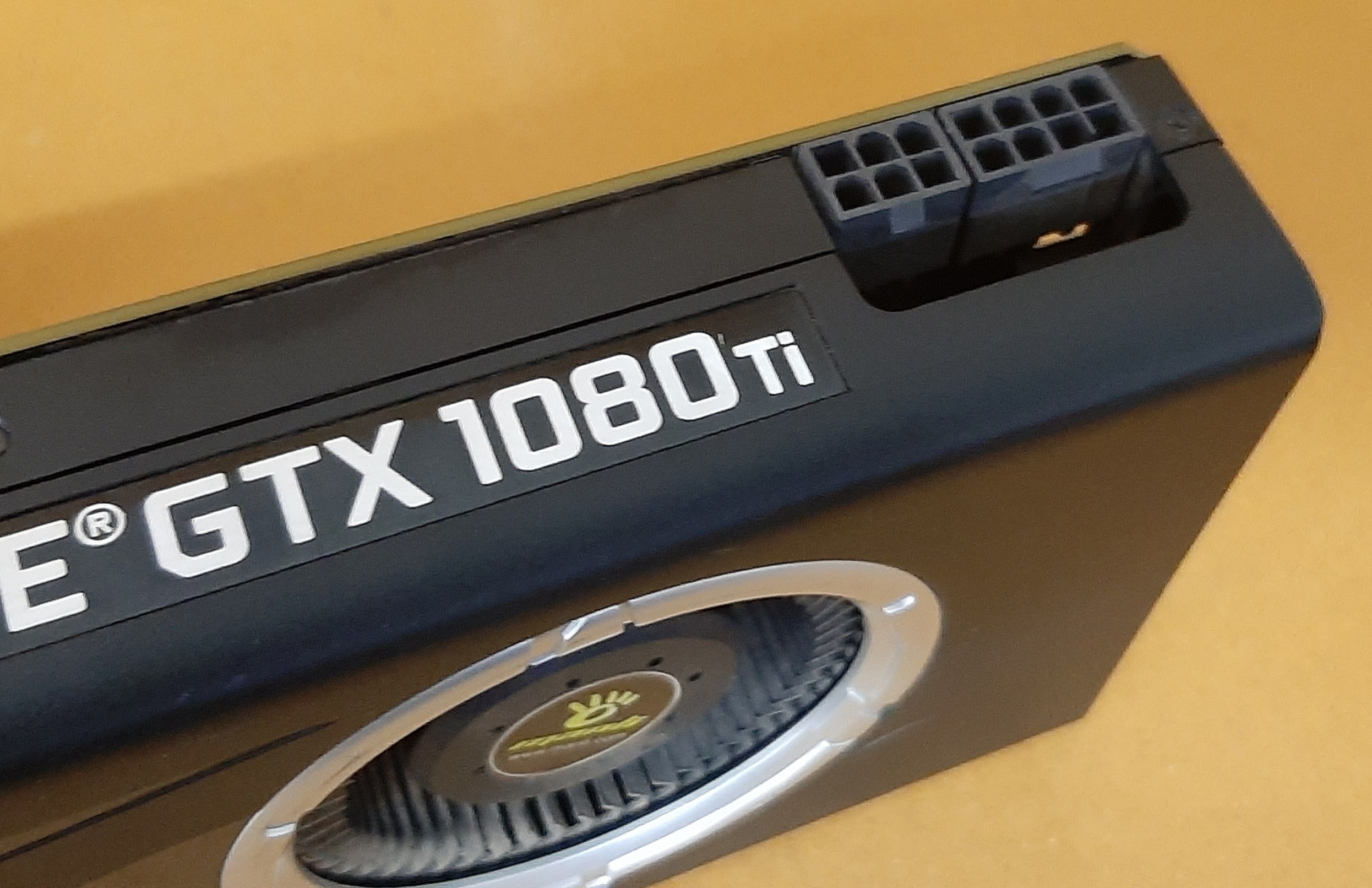 การ์ดจอ Manli GTX1080Ti 11GB+ฮิ้ตซิ้งชุดน้ำปิด มือสอง สภาพดี ประกันร้าน 1 เดือน