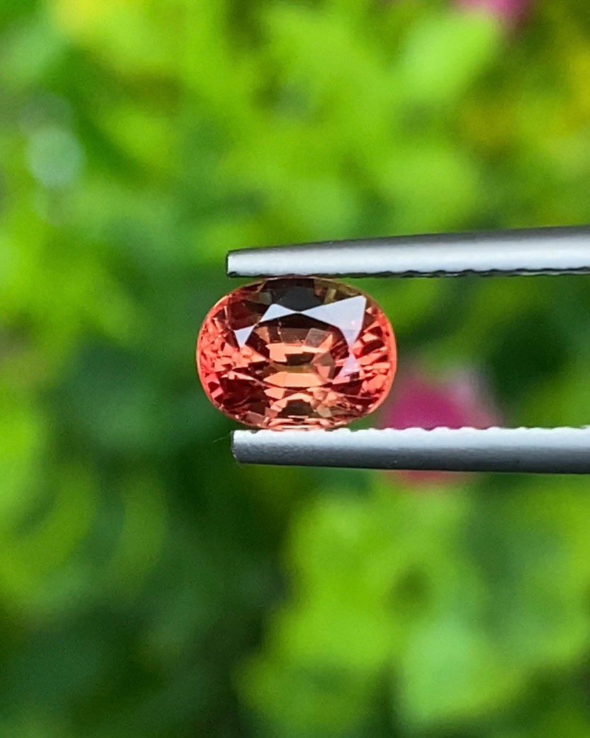 พลอย ซองเจีย แซฟไฟร์ Songea Sapphire 1.10 กะรัต (Cts.) พลอยแท้ อัญมณีมงคลประจําวันเกิด เครื่องประดับพลอย