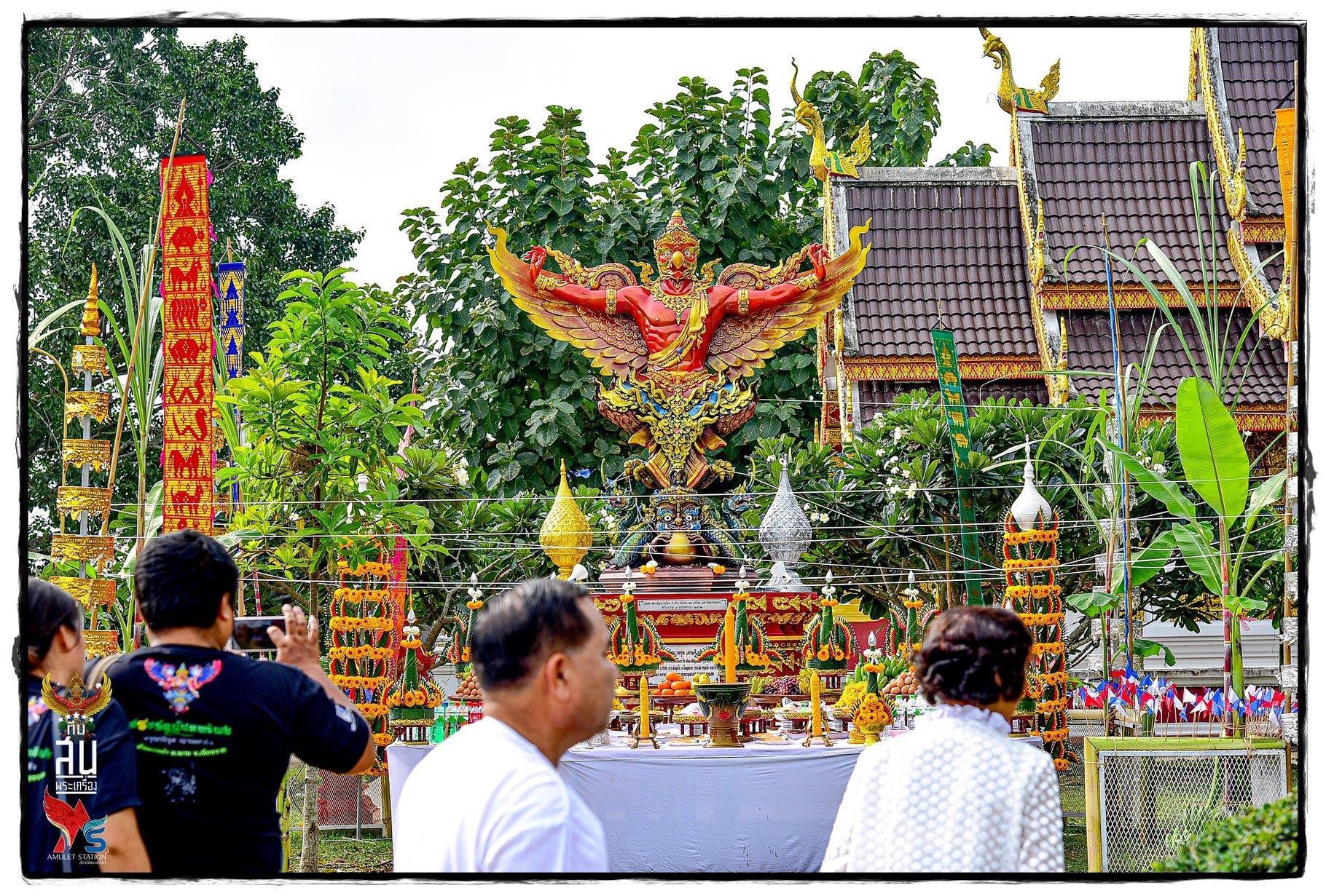 พญาครุฑมังรายศาสตร์ ขนาดตั้งหน้ารถ