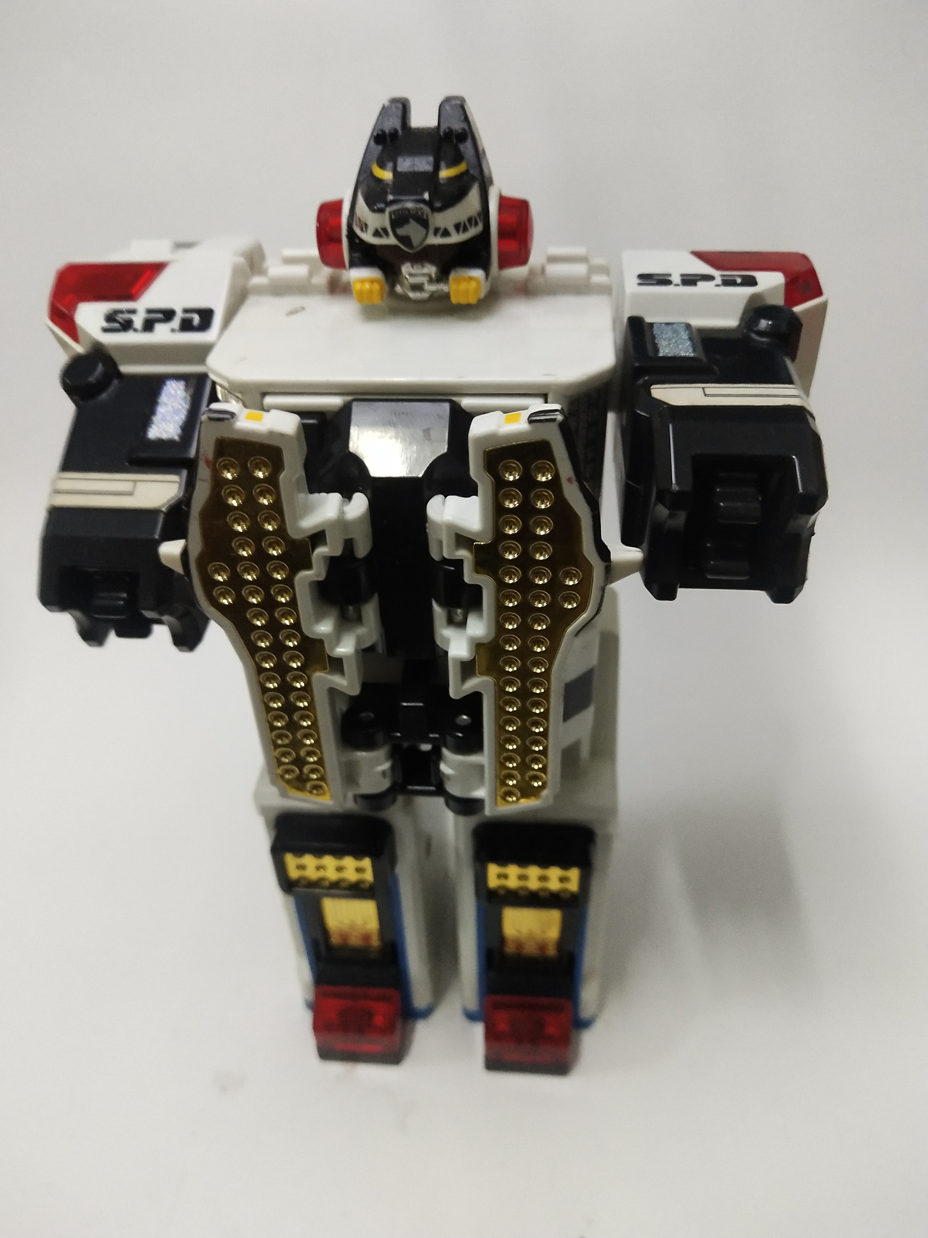 มีหลายภาพ, หุ่นเซ็นไตโรโบ้ จาก ขบวนการเดกะเรนเจอร์