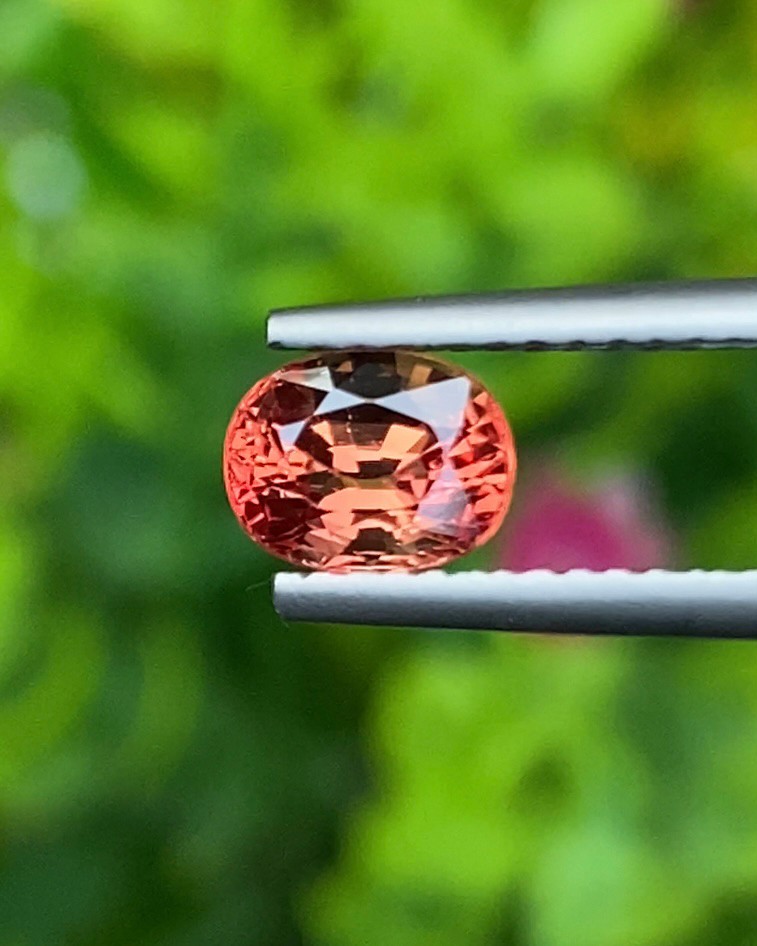 พลอย ซองเจีย แซฟไฟร์ Songea Sapphire 1.10 กะรัต (Cts.) พลอยแท้ อัญมณีมงคลประจําวันเกิด เครื่องประดับพลอย