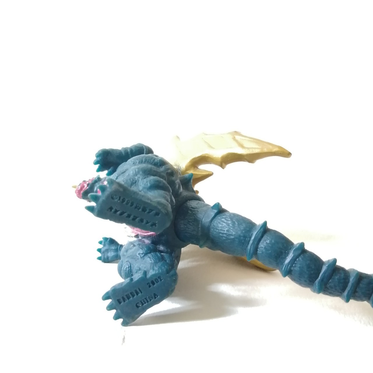 ซอฟ 3.5 -4นิ้ว ขนาดตามรูป คิงออฟมอนส์ ในอุลตร้าแมนไกอาเดอะมูฟวี ศึกใหญ่ข้ามมิติ สภาพดี มีรอยบ้าง