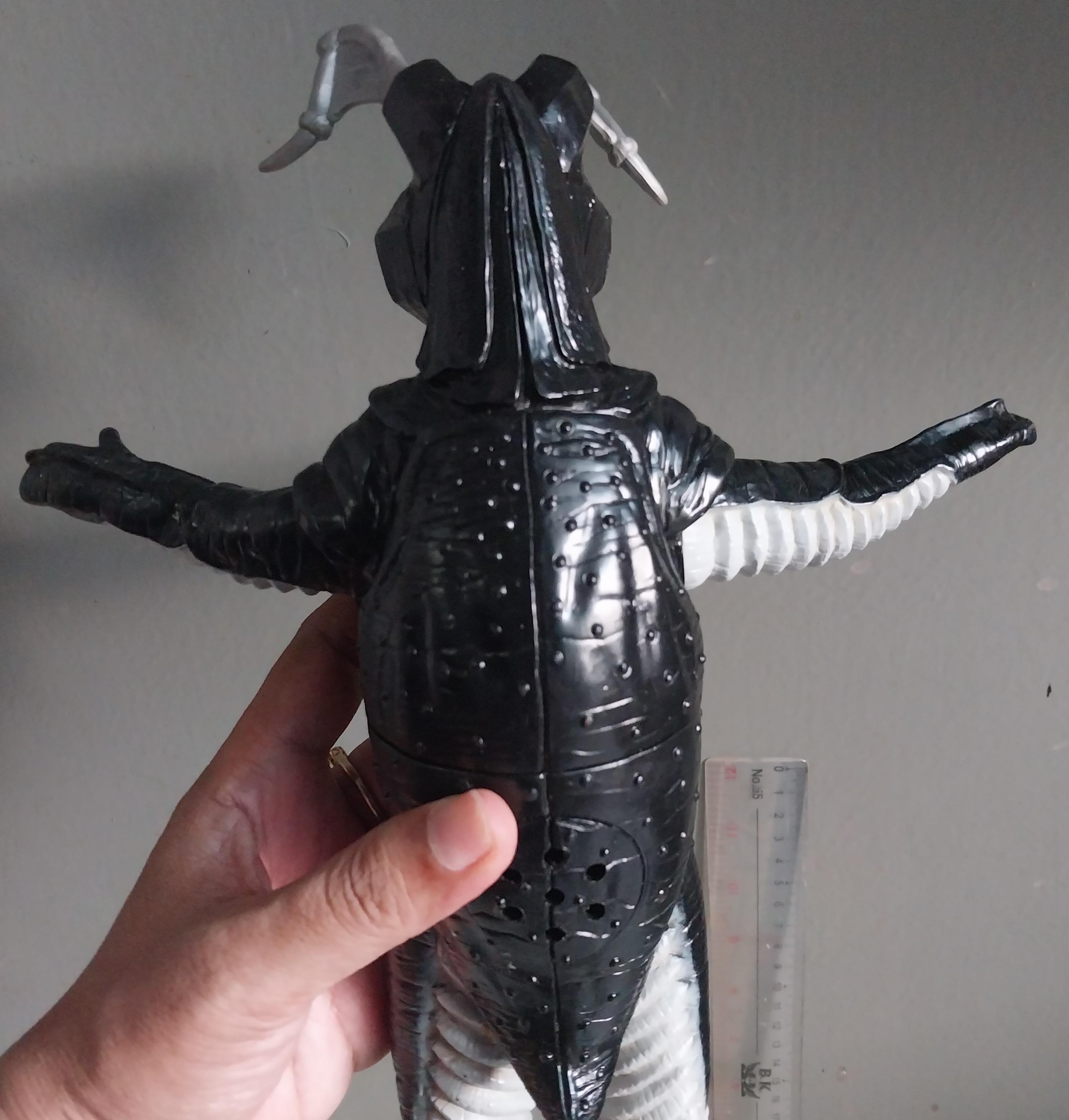 มีหลายภาพ สัตว์ประหลาดเซ็ทต้อน งานเครื่อง***ใช้ระบบไม่ได้ ,โมเท้าข้างหนึ่ง ยืนได้ปกติ ขนาดประมาณ 11นิ้ว ตามภาพ