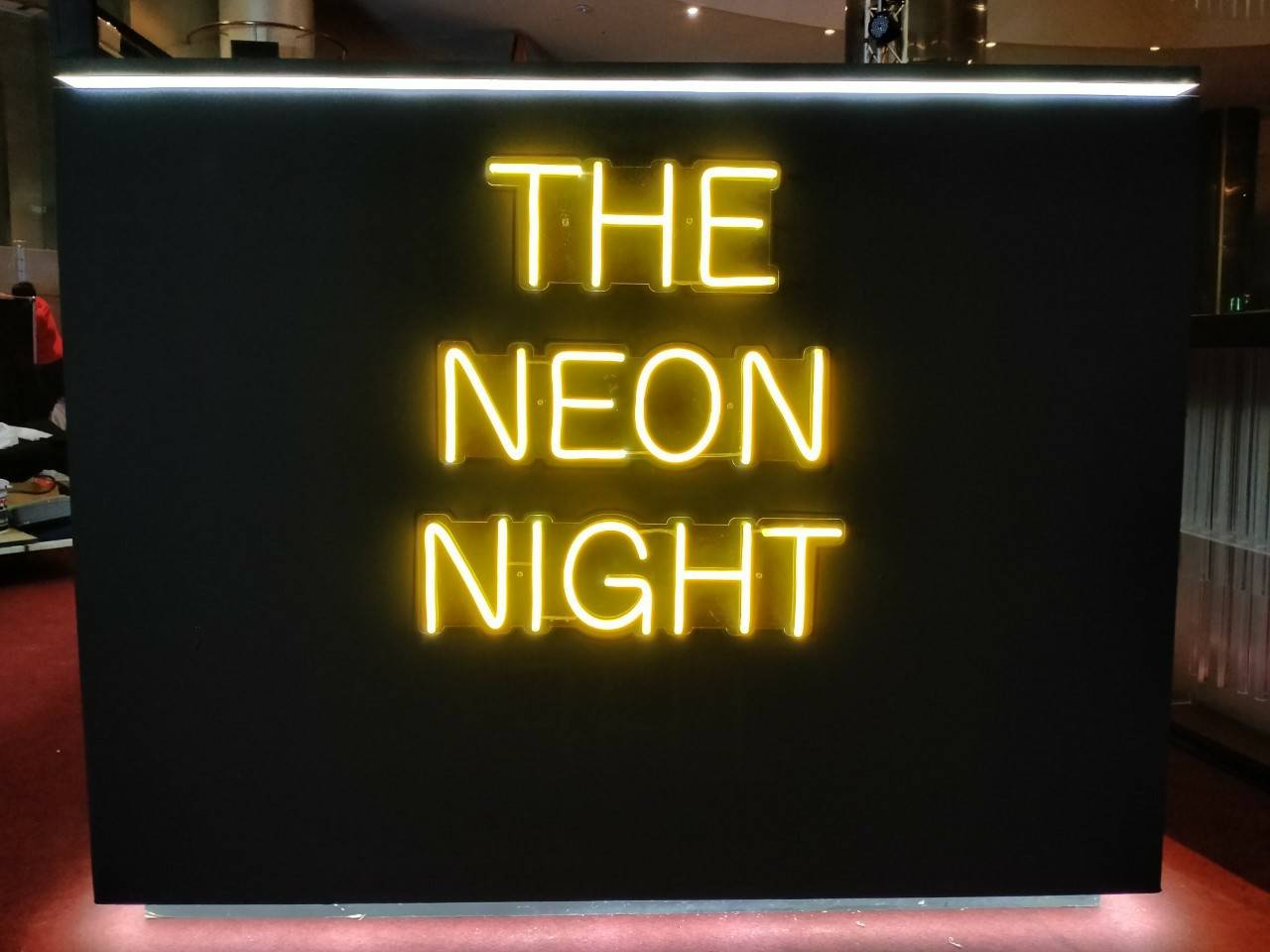 งานป้ายไฟดัด ตกแค่งงาน - THE NEON NIGHT