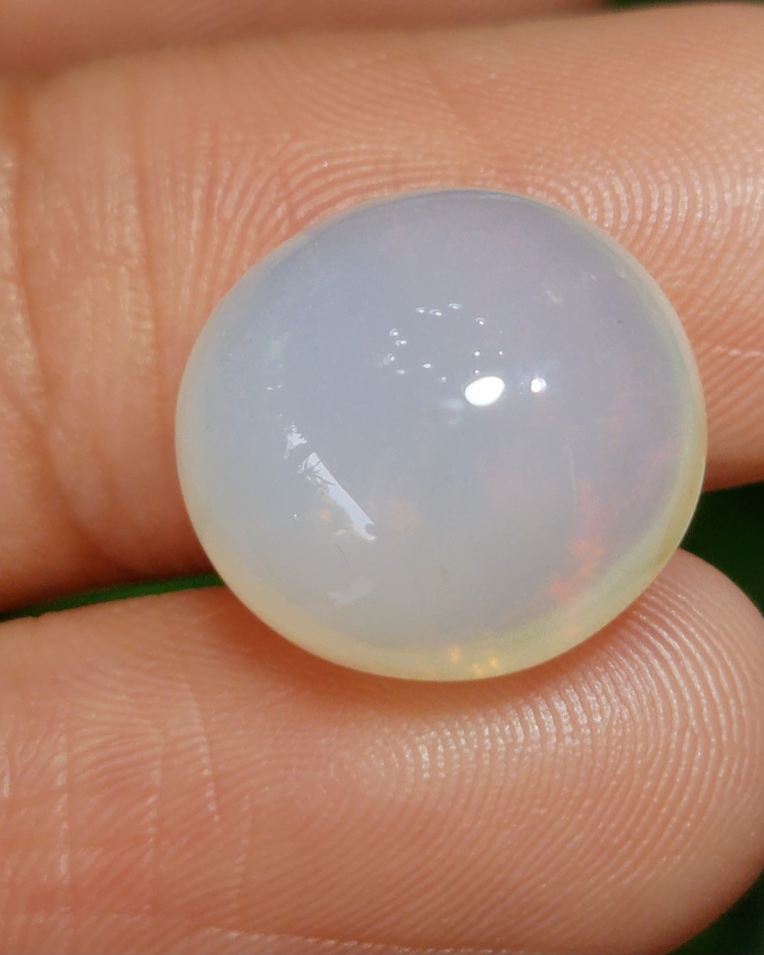 พลอย ไวท์ โอปอล White Opal 10.15 กะรัต (Cts.) พลอยแท้ อัญมณีมงคลประจําวันเกิด เครื่องประดับพลอย