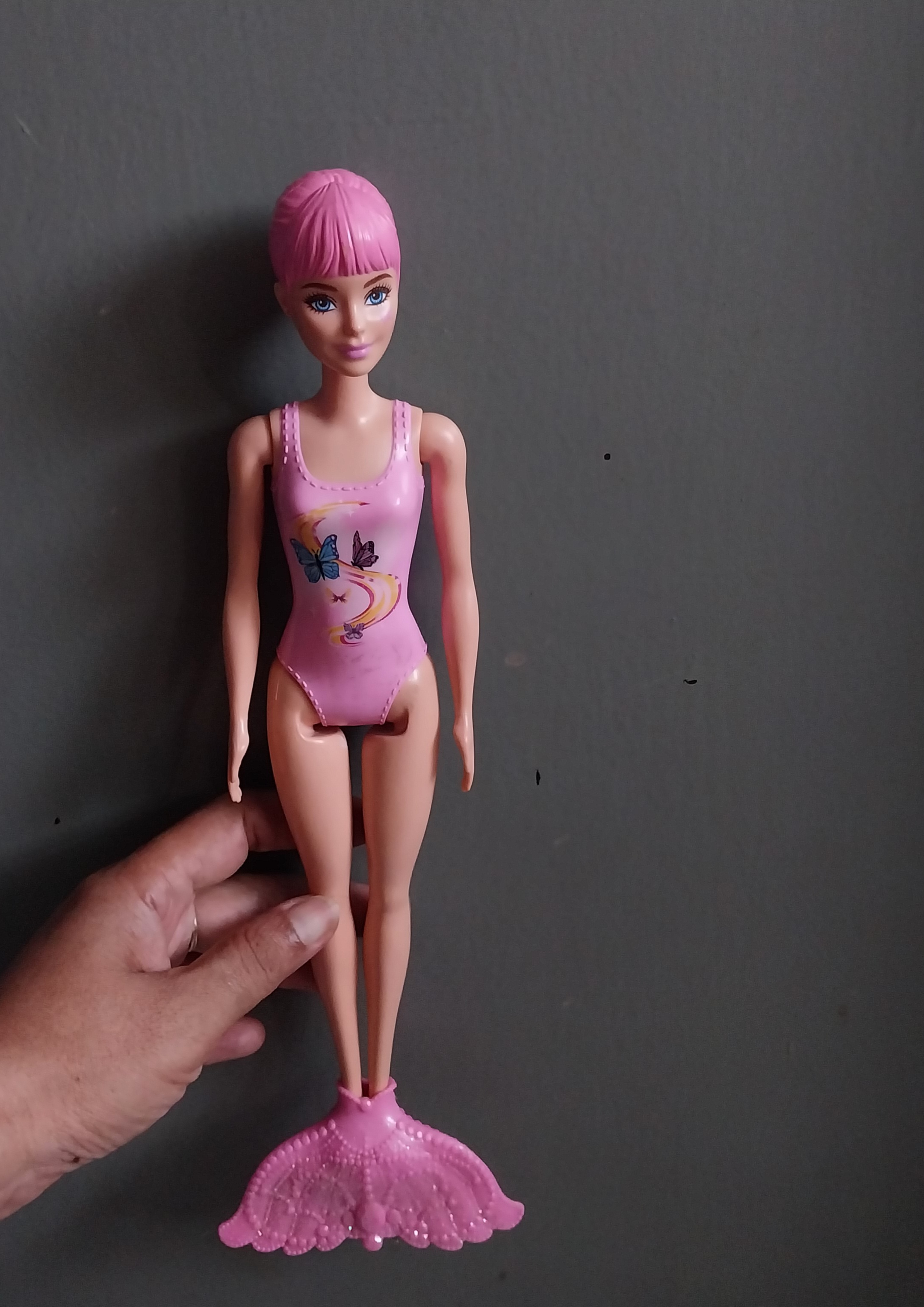 มีหลายภาพ ,**ไม่มีปอยผมหางม้าด้านหลัง ตุ๊กตาบาร์บี้รุ่นCoverandRevealนางเงือก ของแท้Barbie_Mattel2020