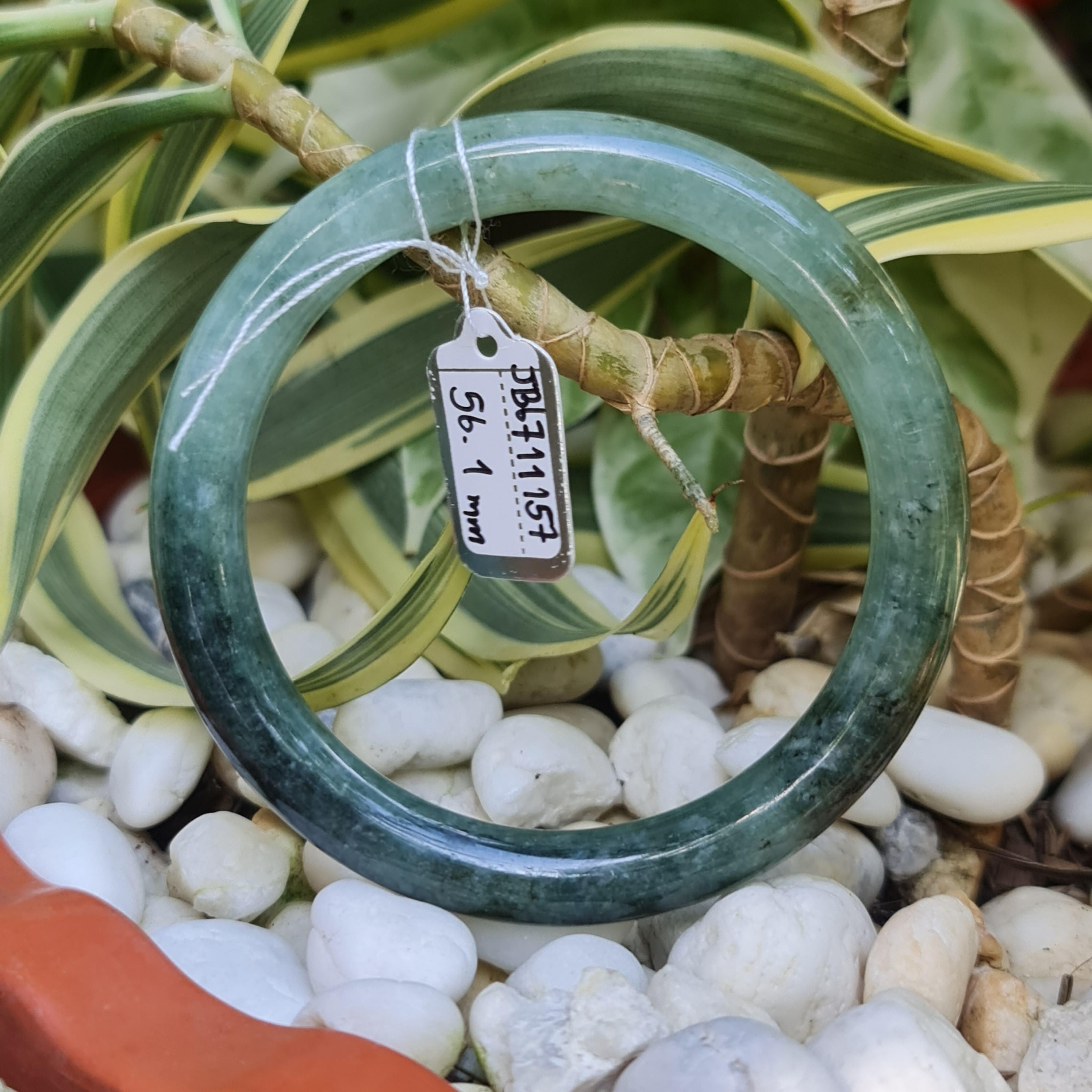 JB6711157 หยก พม่า แท้ Jade กำไลหยก 56.1 มม. (Jadeite bracelet) พม่า (Myanmar)