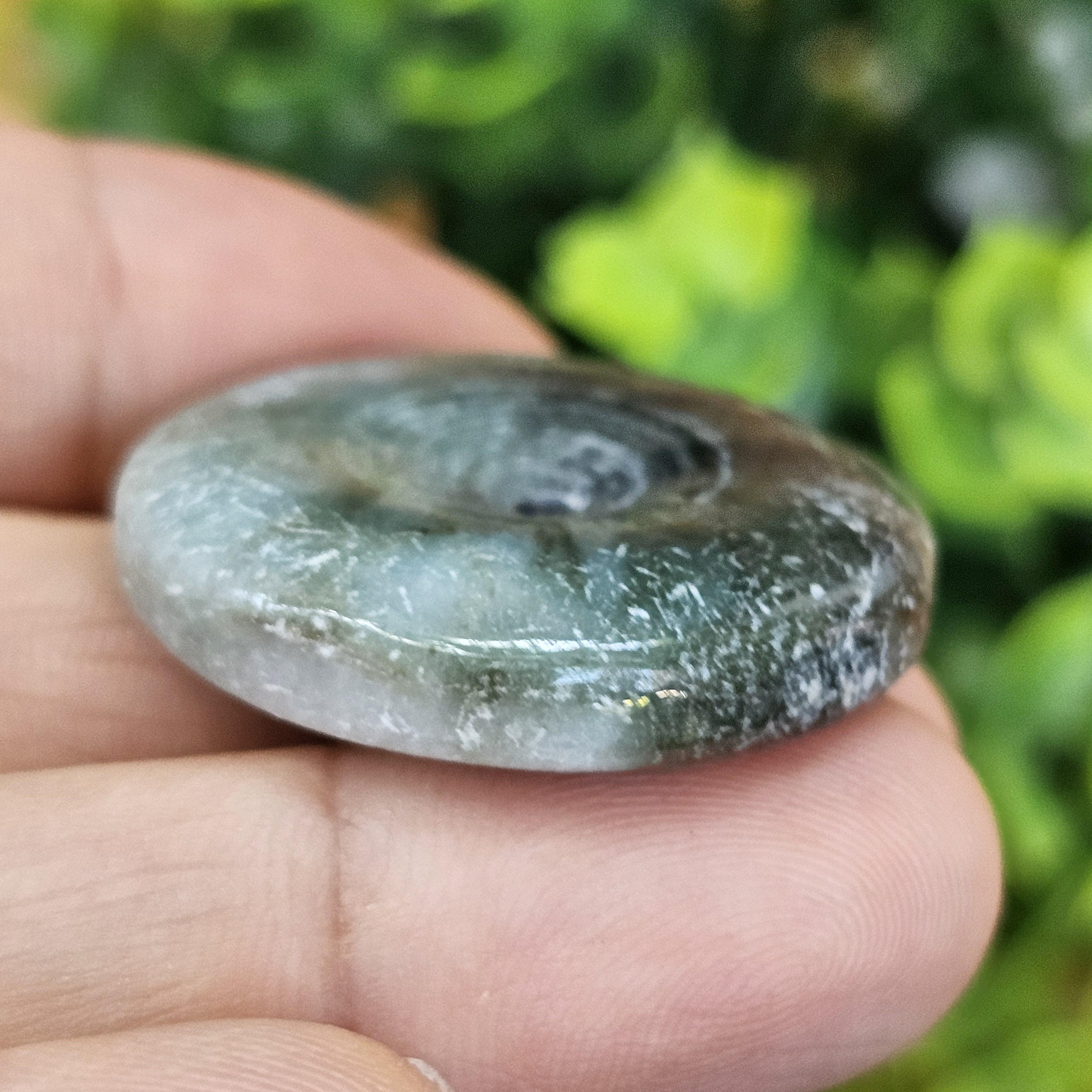 หยก พม่า แท้ Jade จี้โดนัทหยก (Bi-dise jadeite) พม่า (Myanmar) 68.15 กะรัต (Cts.)
