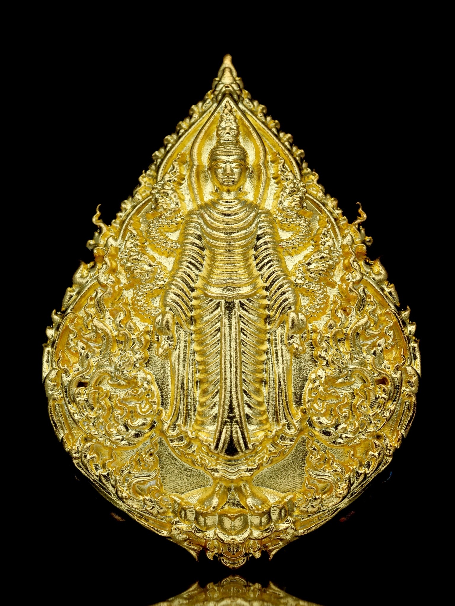 พระพุทธประทานพร รุ่น พุทธบารมี รหัส9 เนื้อบรอนซ์ชุบทอง องค์สีรุ้ง