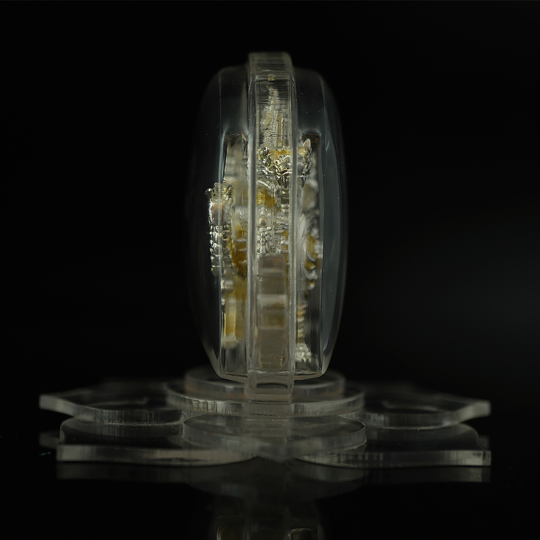 บริการเลี่ยมใสกันน้ำ กันฝุ่น แบบตั้งได้ (ขนาดพระไม่เกิน 5 เซนติเมตร) ** ลูกค้าส่งงานมาเลี่ยมที่ร้าน ระยะเวลาเลี่ยมประมาณ 3-5 วัน ไม่รวมระยะเวลาจัดส่ง **