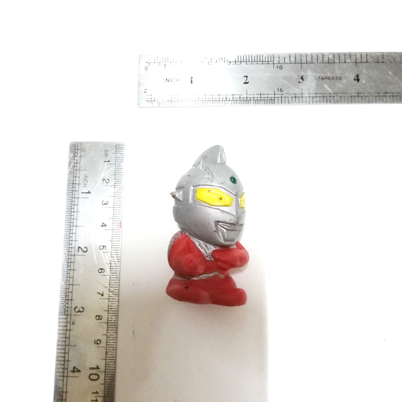 ซอฟยาง SDอุลตร้าเซเว่น 2.5 นิ้วเก่าเก็บ *** มีรอยถลอกหลายแห่ง ไม่มีปั๊ม