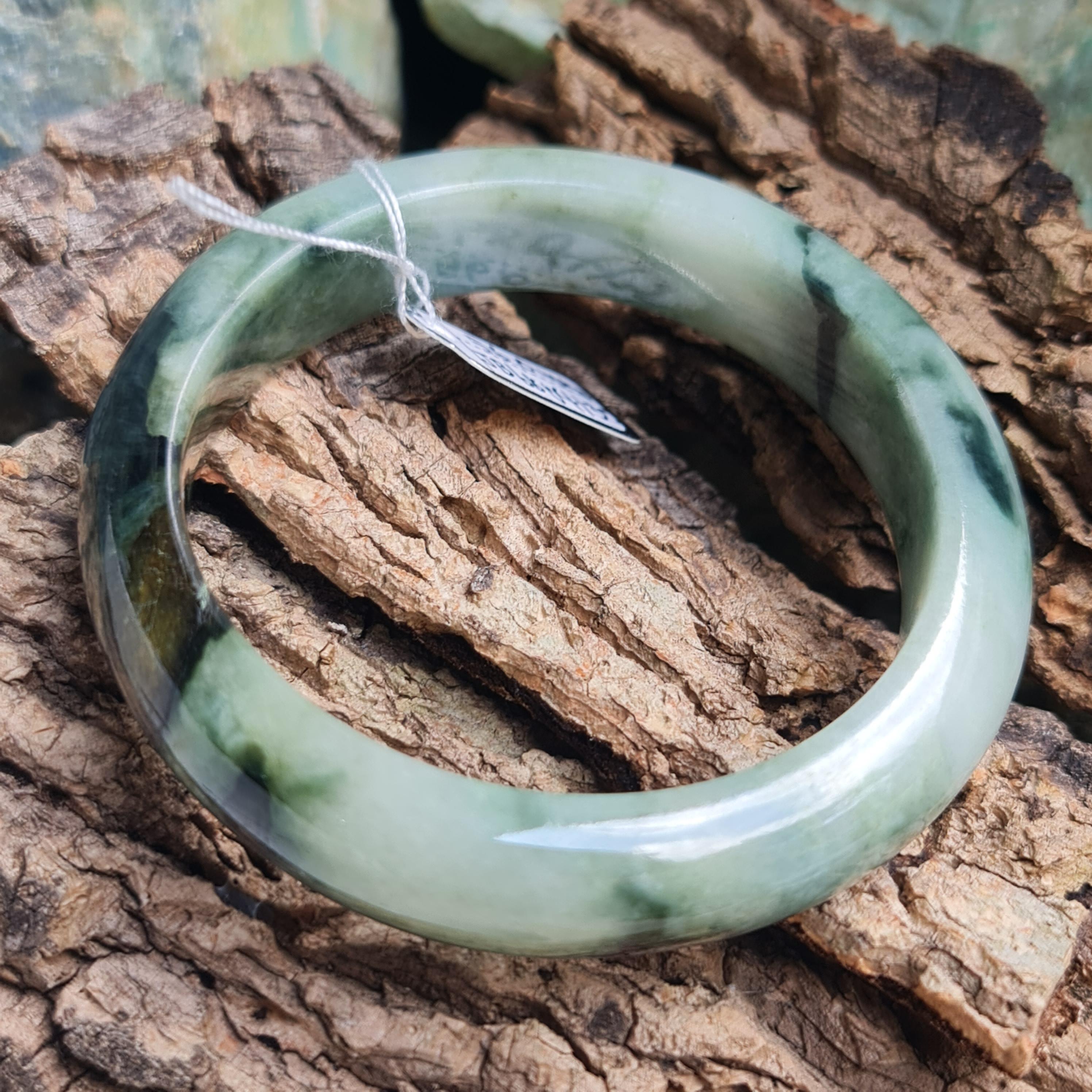 JB6804137 หยก พม่า แท้ Jade กำไลหยก 56.0 มม. (Jadeite bracelet) พม่า (Myanmar)