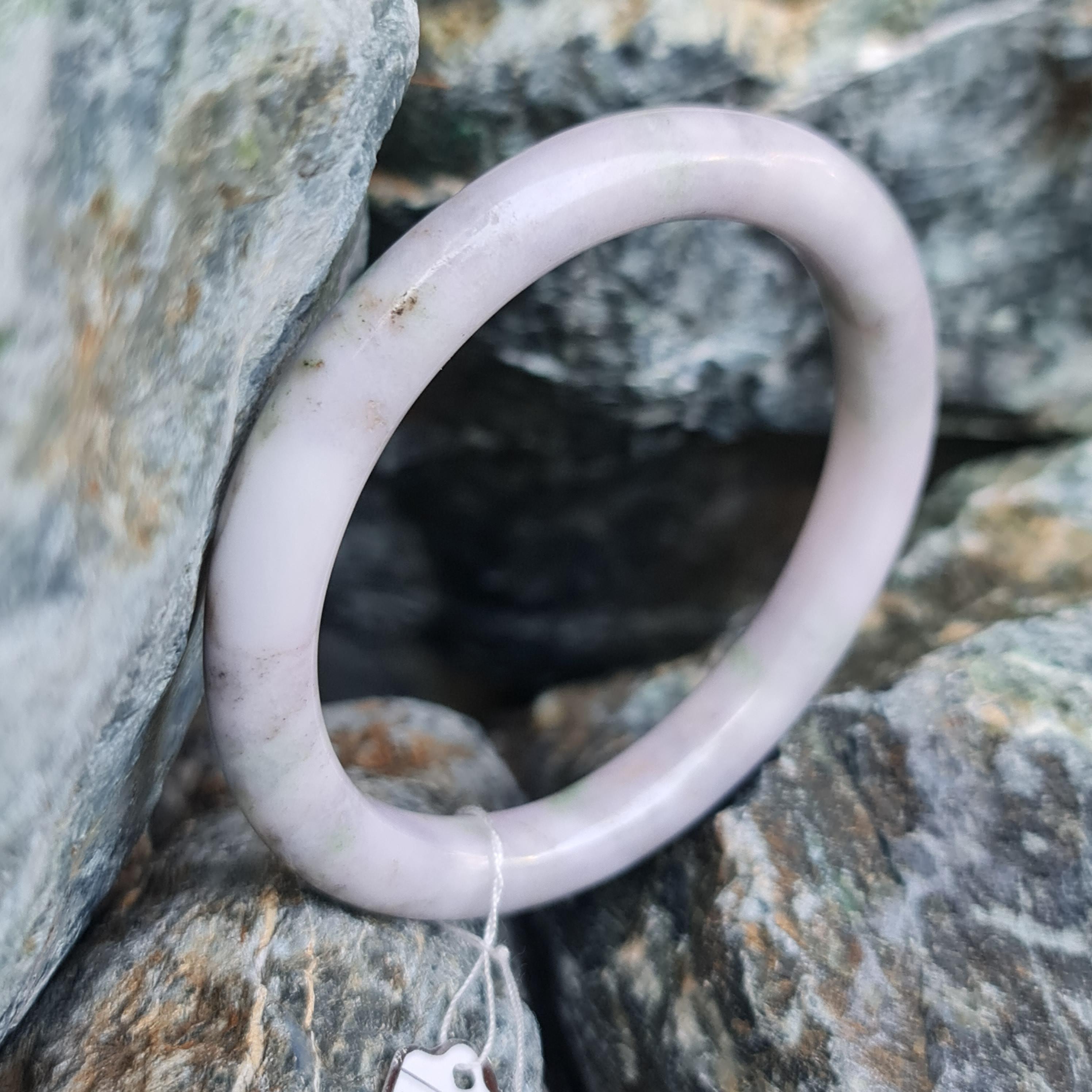 JB6711186 หยก พม่า แท้ Jade กำไลหยก 58.2 มม. (Jadeite bracelet) พม่า (Myanmar)