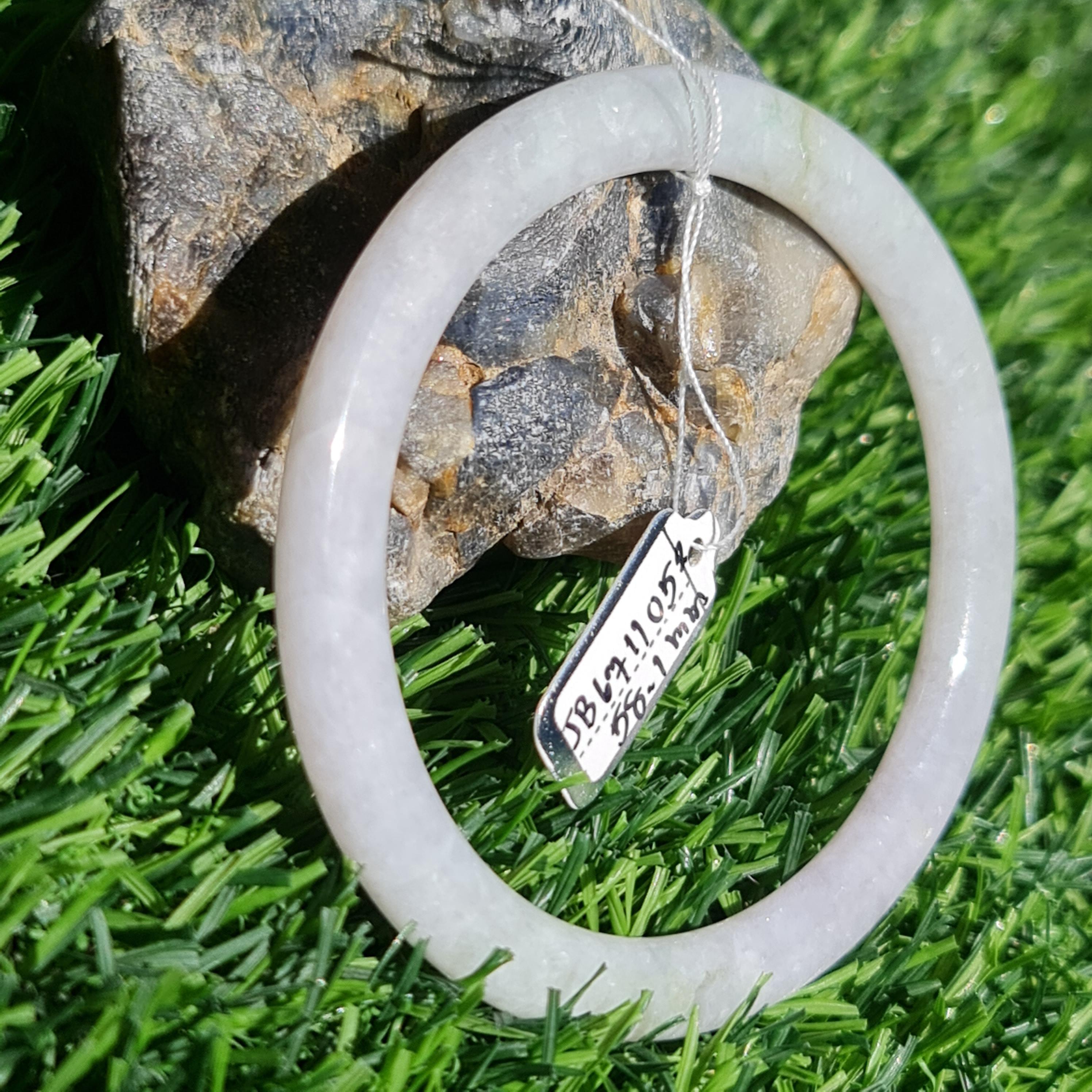 JB6711052 หยก พม่า แท้ Jade กำไลหยก 58.1 มม. (Jadeite bracelet) พม่า (Myanmar)