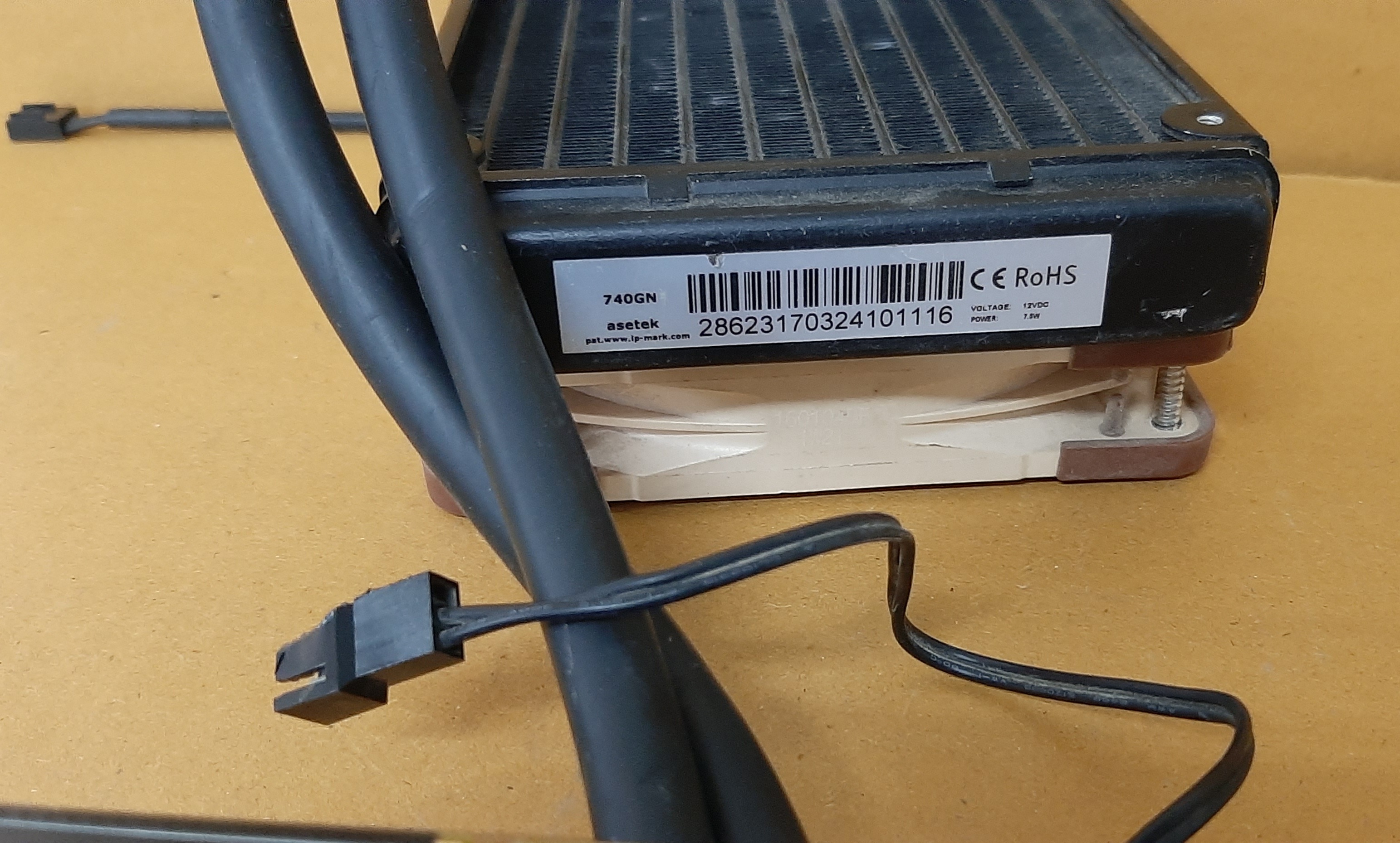 การ์ดจอ Manli GTX1080Ti 11GB+ฮิ้ตซิ้งชุดน้ำปิด มือสอง สภาพดี ประกันร้าน 1 เดือน