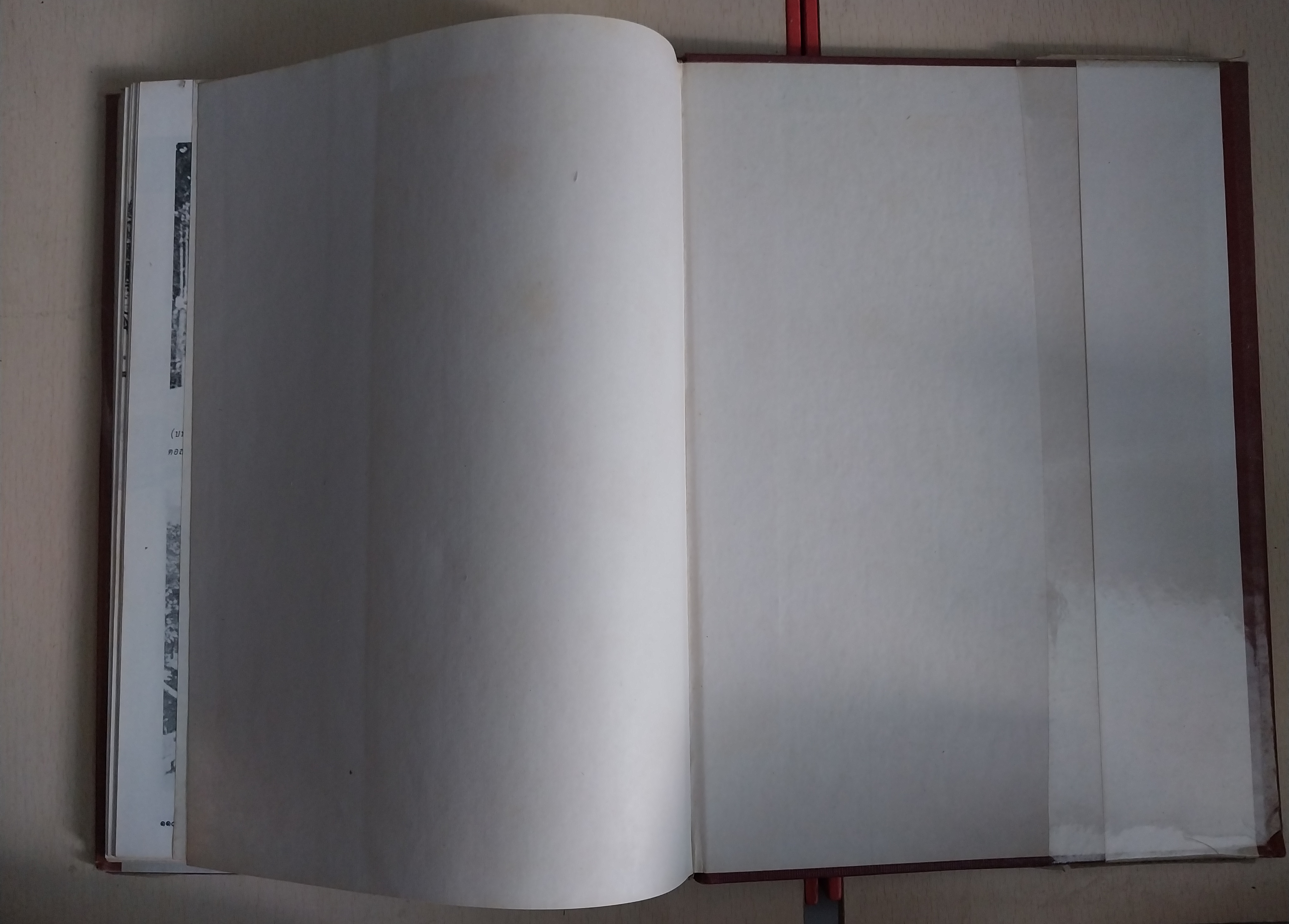 มีหลายภาพ หนังสือเล่มใหญ่ปกแข็งห่อปกพลาสติก กรุงเทพฯสมัยคุณปู่ (หนังสือ กรุงเทพฯในอดีตเล่ม2) โดย เทพชู ทับทอง ปีที่พิมพ์ 2519