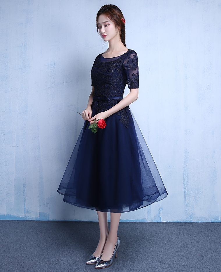 Pre-order ชุดราตรียาว แขนสั้น คอกลม สีกรมท่า ผ้าตาข่าย แต่งด้วยลูกไม้ สวยหรู ซิปหลัง