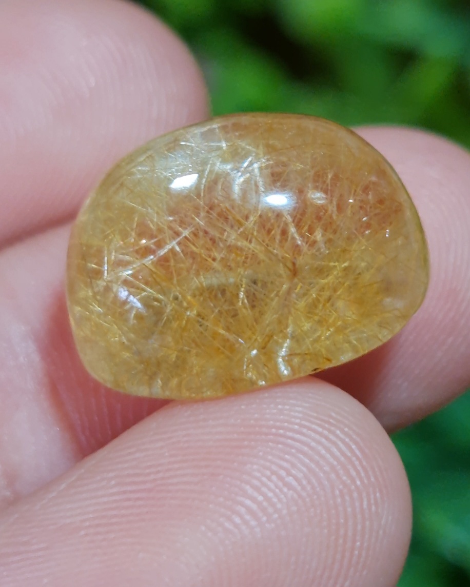 ไหมทอง ควอตซ์ Golden Rutilated Quartz 13.65 กะรัต Cts.พร้อมใบเซอร์ พลอยแท้ อัญมณีมงคลประจําวันเกิด เครื่องประดับพลอย
