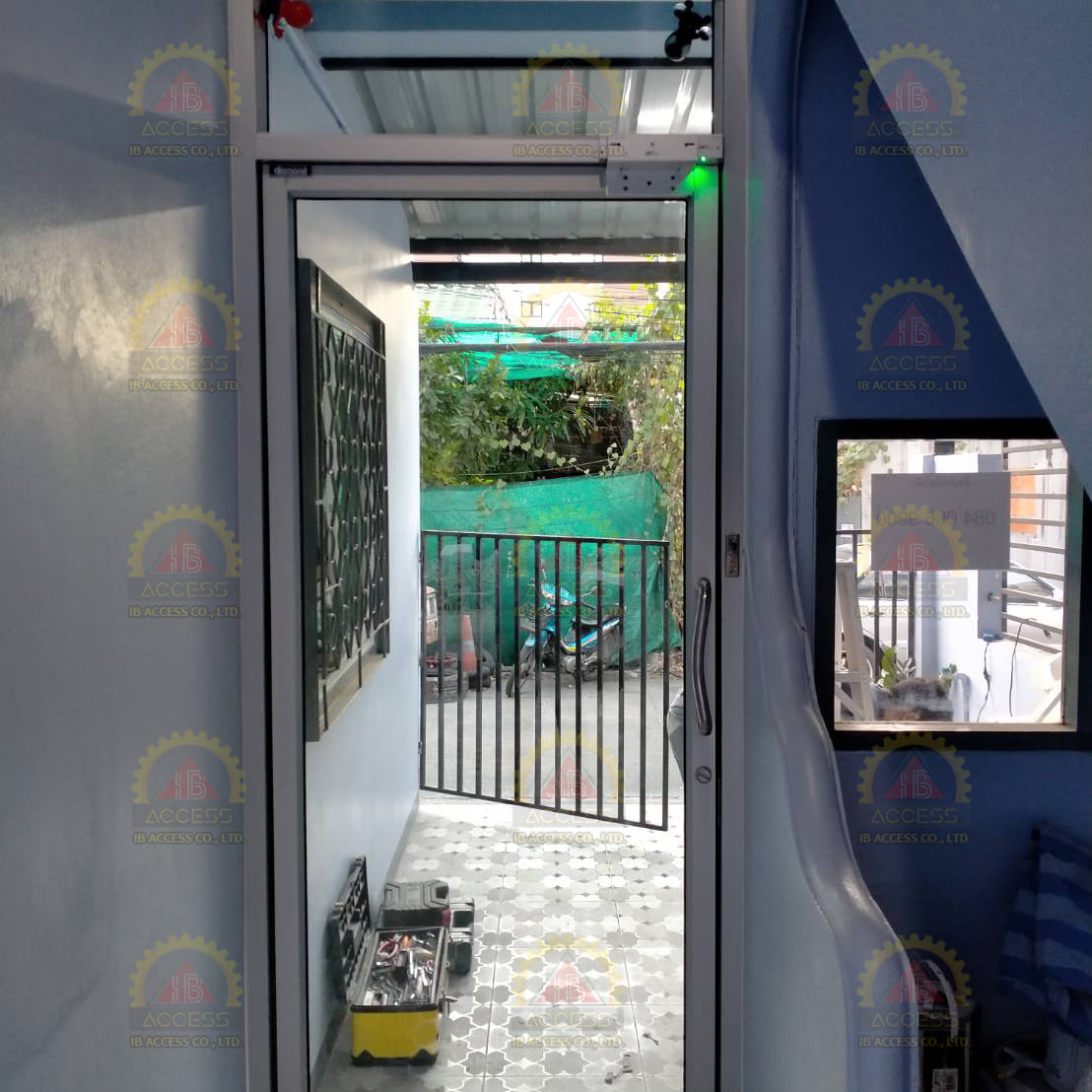 Magnetic Lock 600lbs. ยี่ห้อ ZKTeco รุ่น LM-2805 พร้อม LZ Bracket