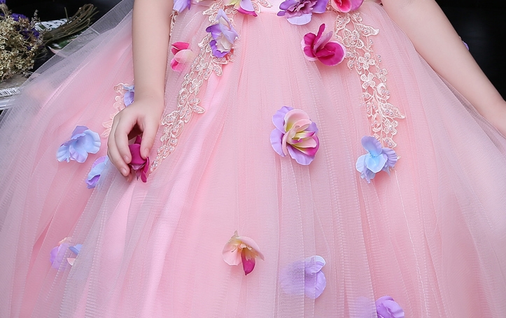 Pre-order ชุดแฟนซี แขนสั้น คอกลม ปักเลื่อม แต่งดอกไม้ กระโปรงตาข่าย ซิปหลัง