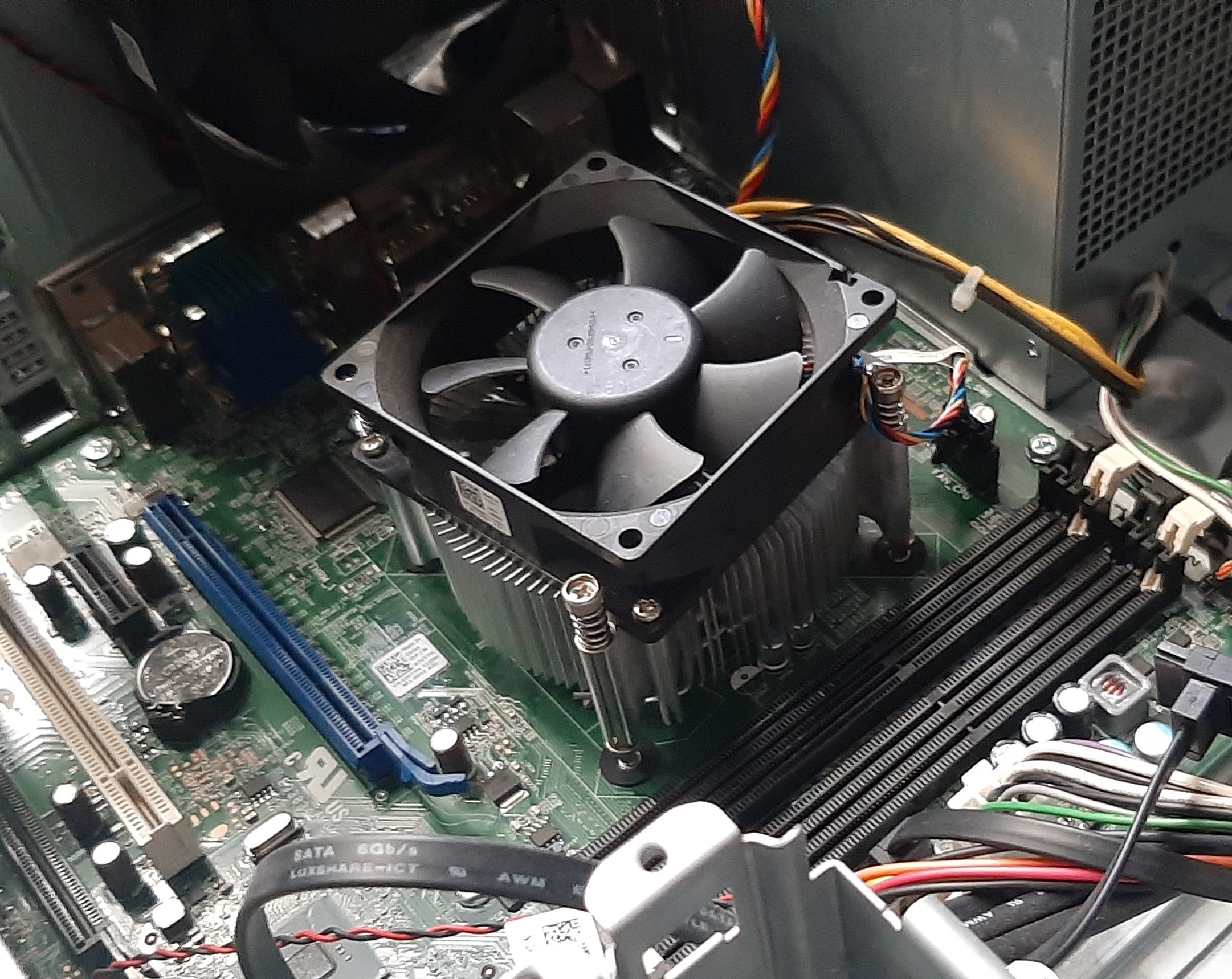 เวิร์กสเตชั่นมือสอง Dell Precision T1700 เครื่องเปล่า (เคส + บอร์ด + พาวเวอร์) รองรับ CPU Xeon V3 และ Core i Gen 4 ประกันร้าน 1 เดือน ดูแลดี