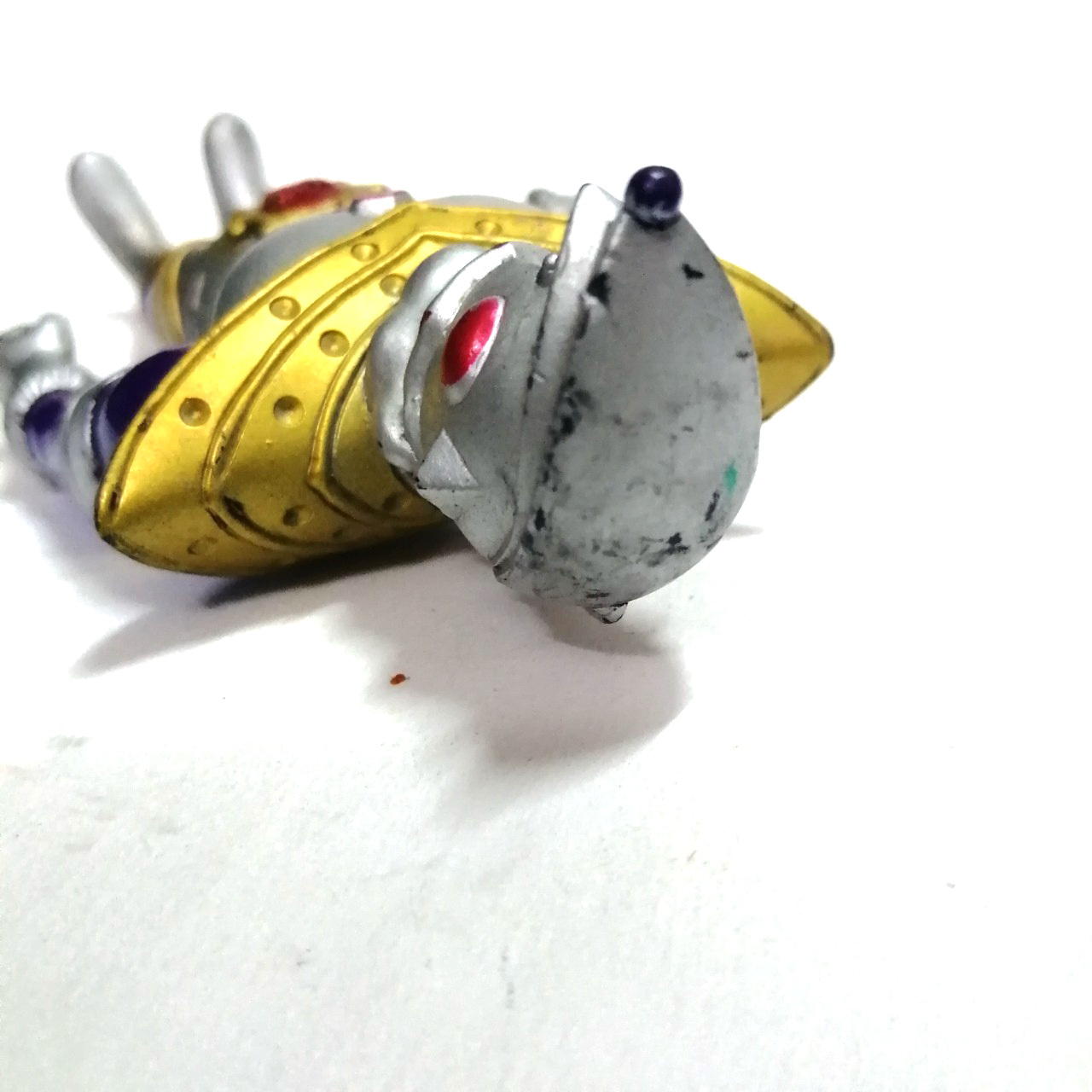 ซอฟ 6.5 -7 นิ้ว ขนาดตามรูป อุลตร้าแมนคิงส์ ซอฟ japan ปี 1988 **มีรอยบ้าง พิจารณาก่อนซื้อ