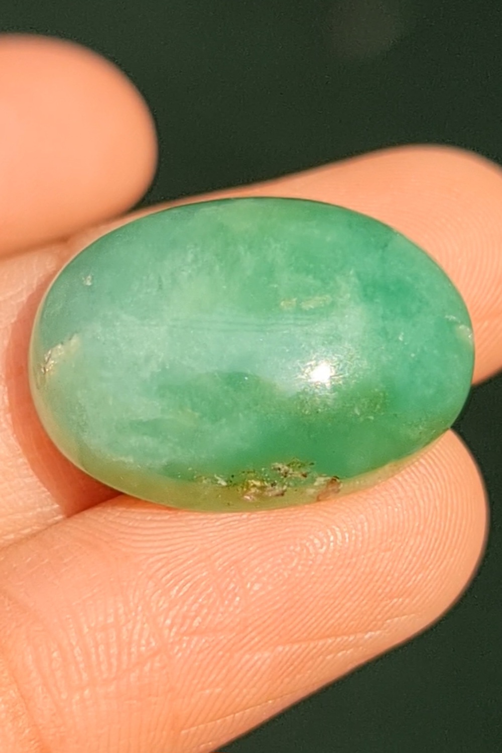 หยกพม่าเจียรนัย (Burmese jade ) 23.59 กะรัต หยกพม่า (jadeite)