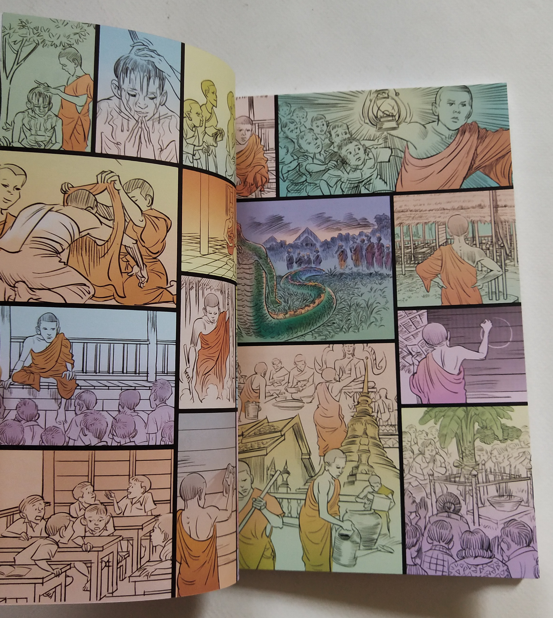 เซ็ทหนังสือนิยายภาพ **กระดาษห่อด้านนอก ขาดมุมเล็กน้อย "เส้นทางนักรบ" นิยายภาพชีวประวัติท่านปัญญานันทภิกขุ โดย ศักดา วิมลจันทร์ สร้างสรรเป็นสังฆบูชา