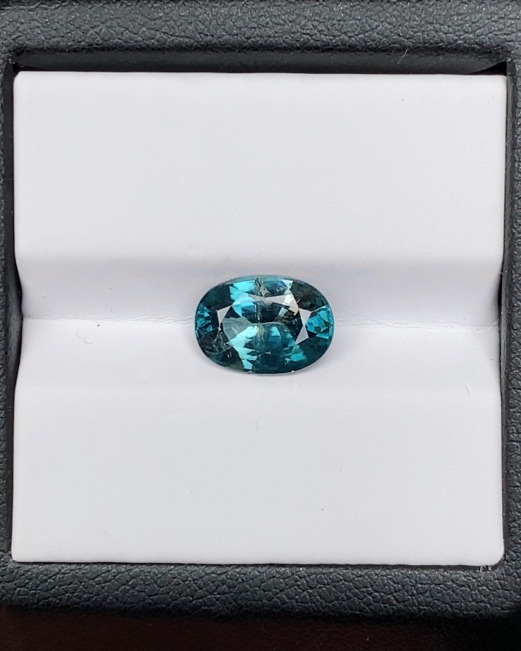 พลอย เพทาย Natural Zircon 3.63 กะรัต (Cts.) พลอยแท้ อัญมณีมงคลประจําวันเกิด เครื่องประดับพลอย