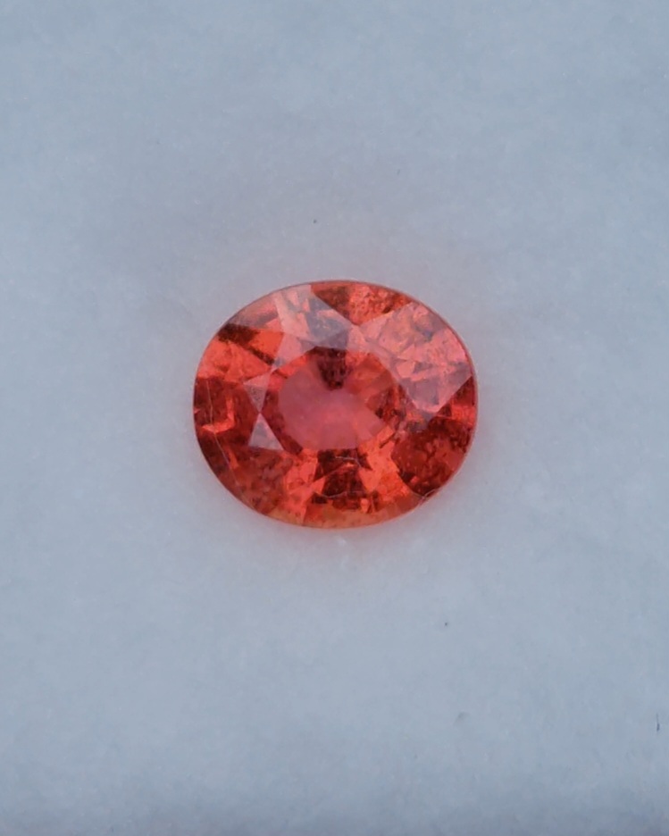 พลอย ออเรนจ์ แซฟไฟร์ Orange Sapphire 1.23 กะรัต (Cts.) พลอยแท้ อัญมณีมงคลประจําวันเกิด เครื่องประดับพลอย