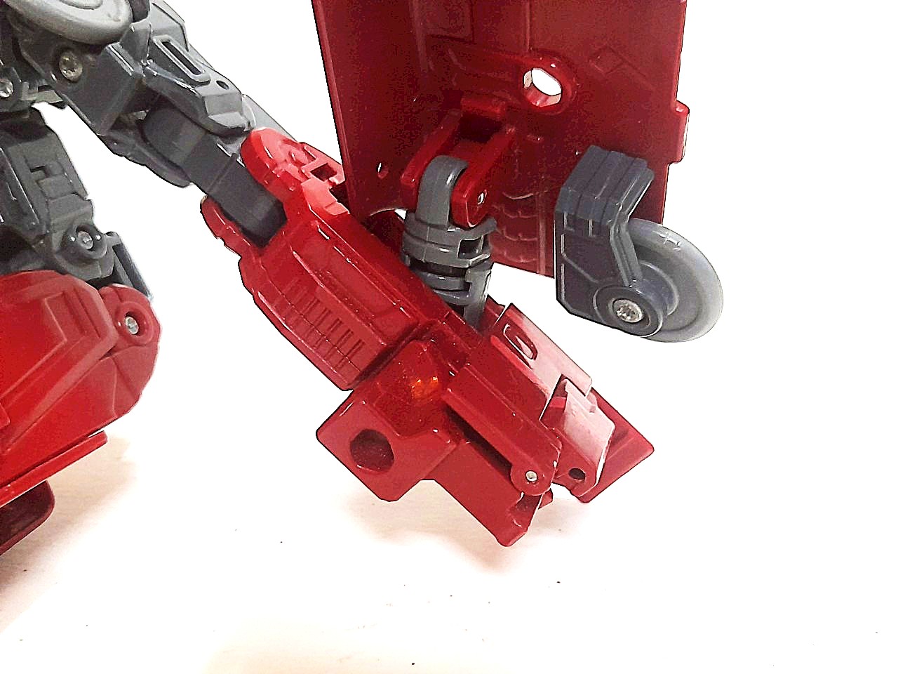 มีหลายภาพ อะไหล่ชิ้นส่วนของหุ่นยนต์แปลงร่างชินคันเซ็น ชินคาลิออน **ของมีตามภาพ