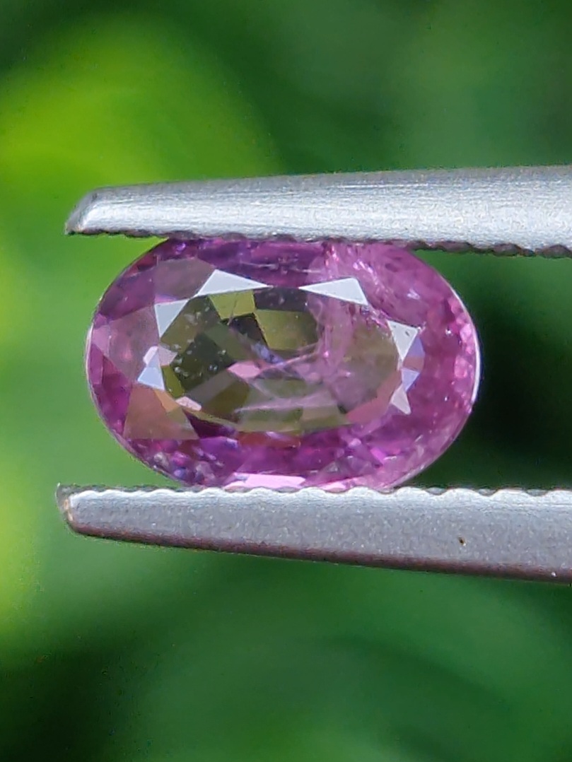 พลอย ชมพู พิ้ง แซฟไฟร์ Pink Sapphire ดิบ Unheated 0.85 กะรัต (Cts.) พลอยแท้ อัญมณีมงคลประจําวันเกิด เครื่องประดับพลอย