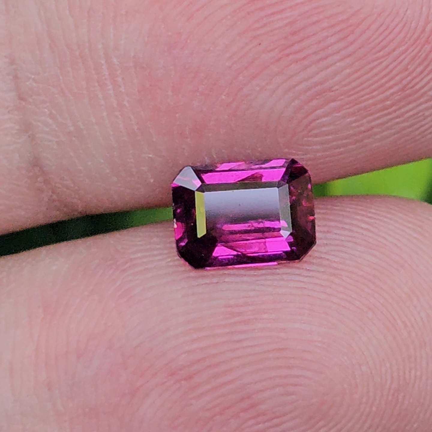 พลอย อุมบาไลต์ การ์เน็ต Umbalite Garnet 1.26 กะรัต (Cts.) ดิบ Unheated ลอยแท้ อัญมณีมงคลประจําวันเกิด เครื่องประดับพลอย