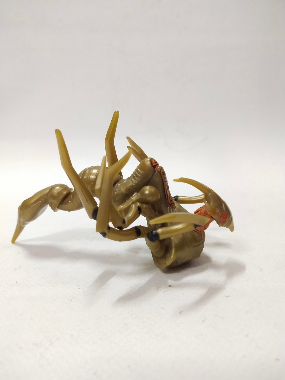 ฟิกเกอร์พลาสติก/ยางตัน เอเลียนซ์ ควีนส์ เบ็นเท็น (Alien queen ben10 ) มือสองสภาพดี ขนาดตามรูป